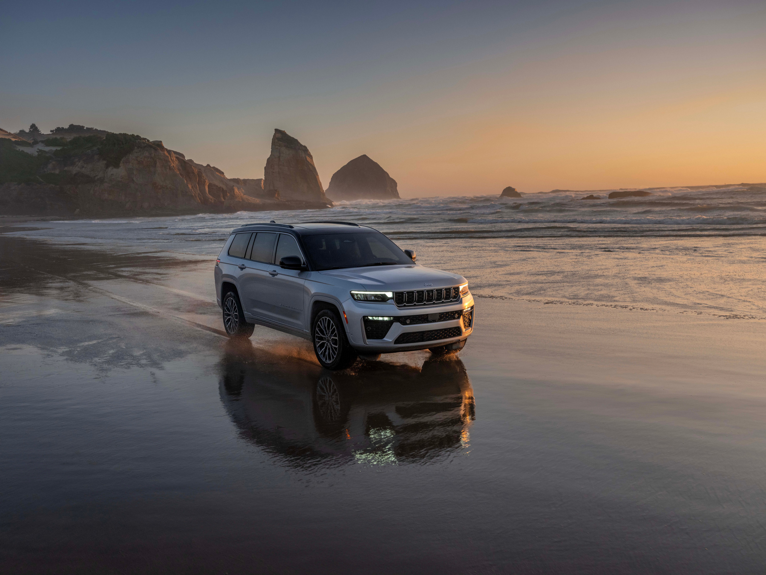 2026 Jeep Grand Cherokee 1027 17