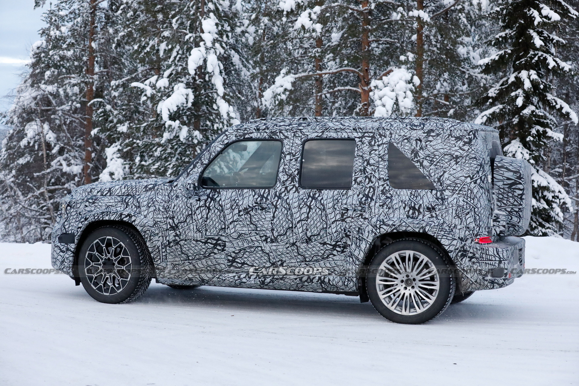 2027 Mercedes-Benz Little G Spy Shots - 20