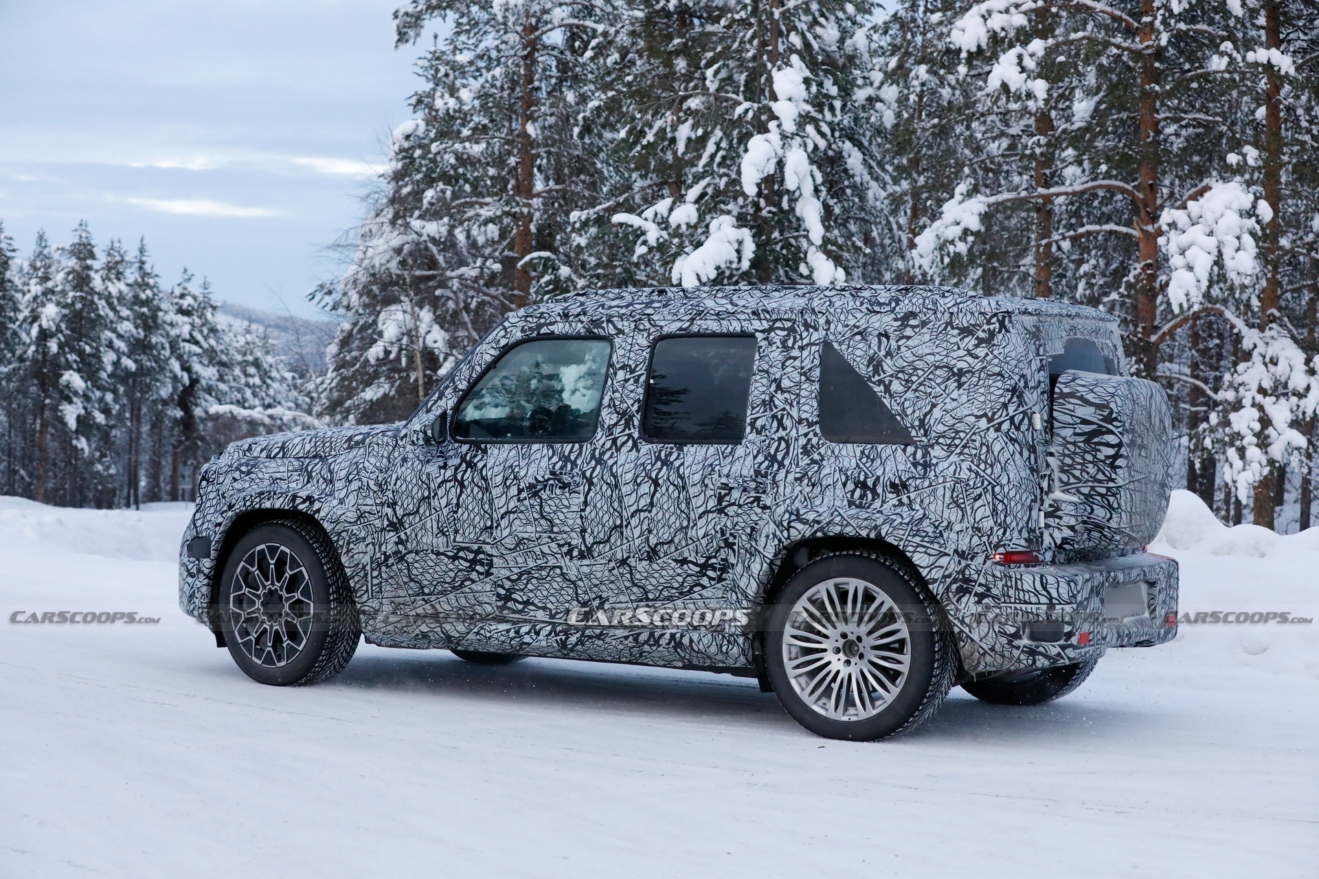 2027 Mercedes-Benz Little G Spy Shots - 21