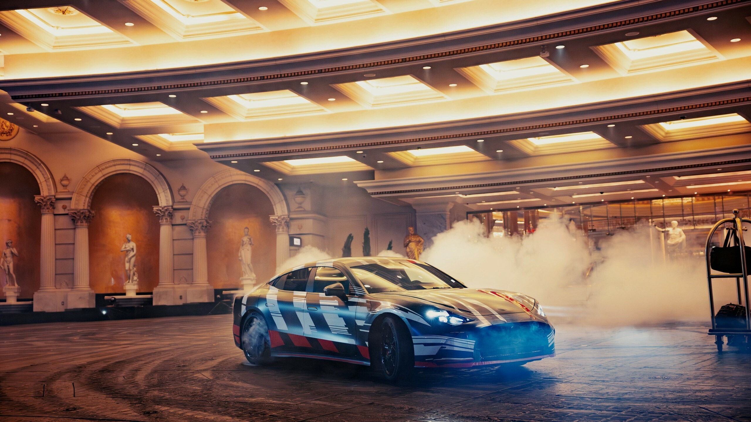 Mercedes-AMG GT 4 Door Coupe Brad Pitt - 2