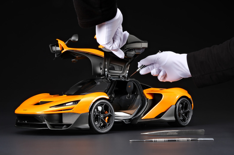 McLAren W1 Amalgam 00002