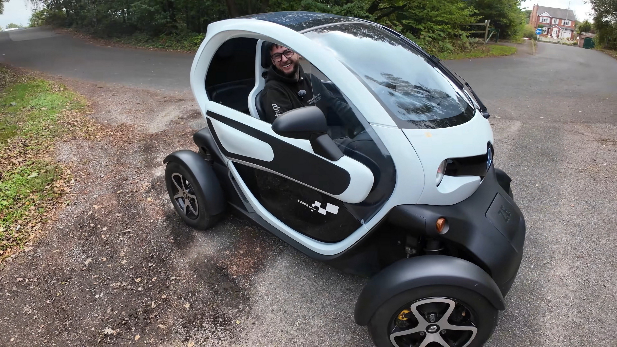 Stark Powered Renault Twizy - DM Performance (1)