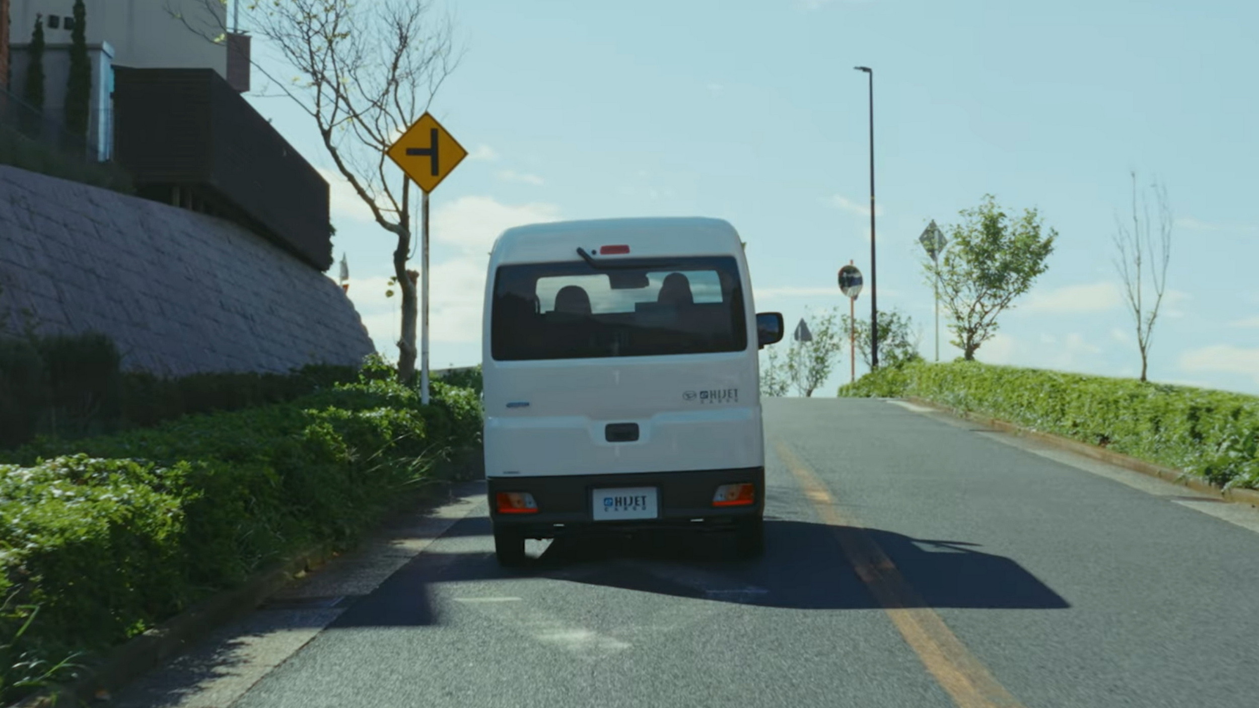 Daihatsu e-Hijet Cargo (2)