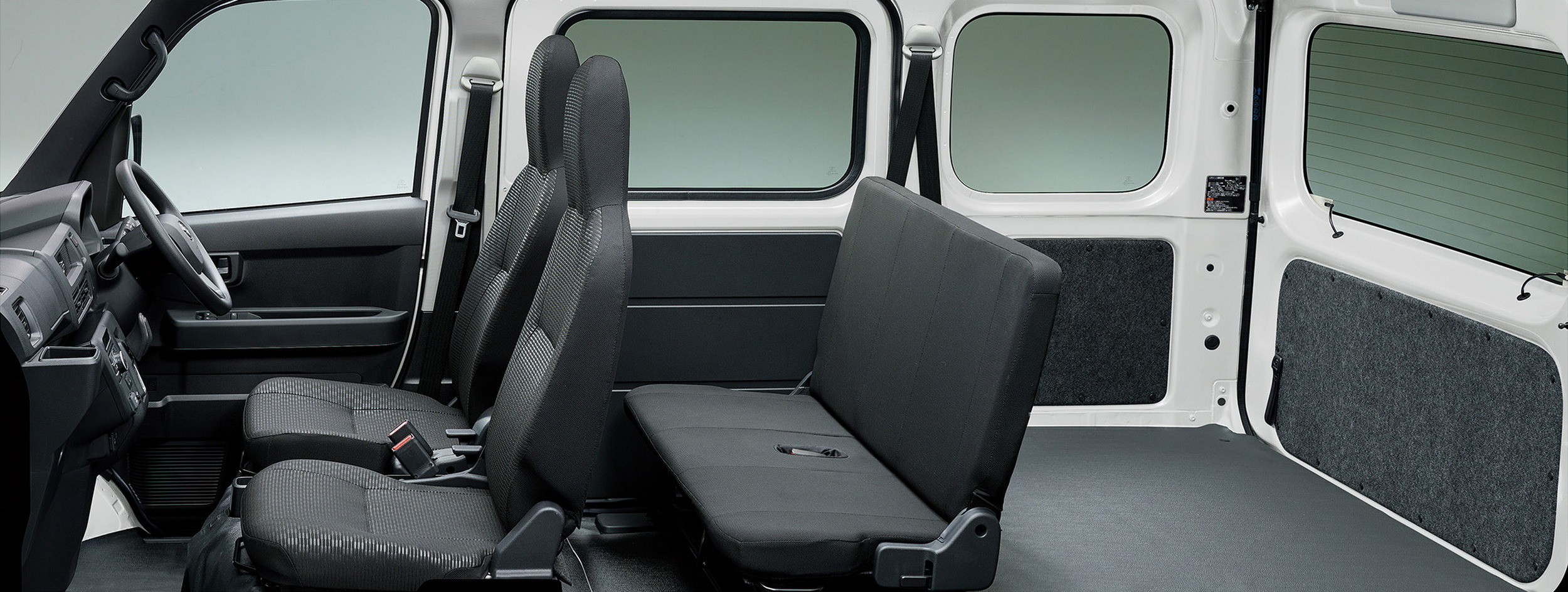 Toyota Pixis Van BEV (11)