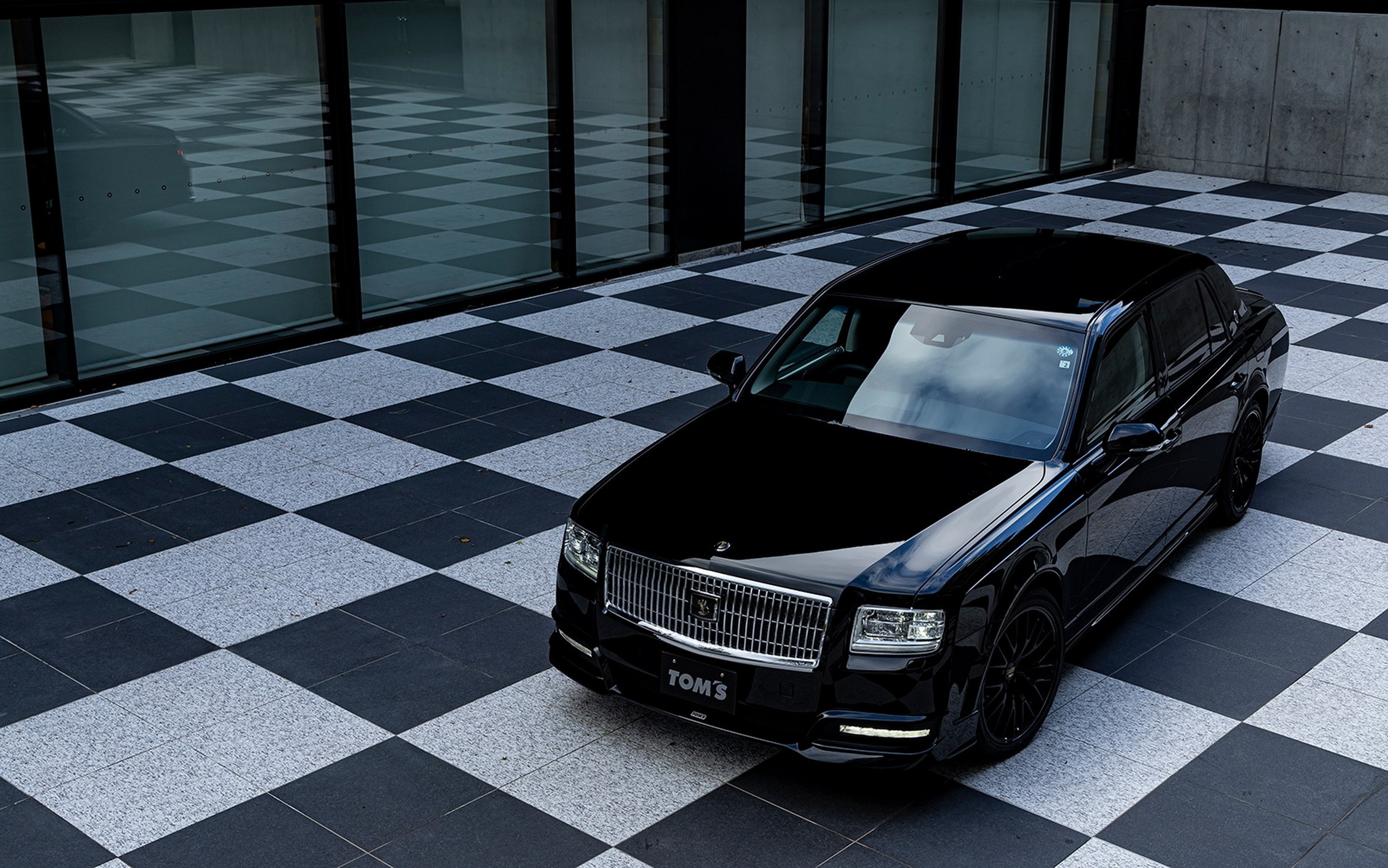 Tom's Racing Toyota Century - Japan (2)
