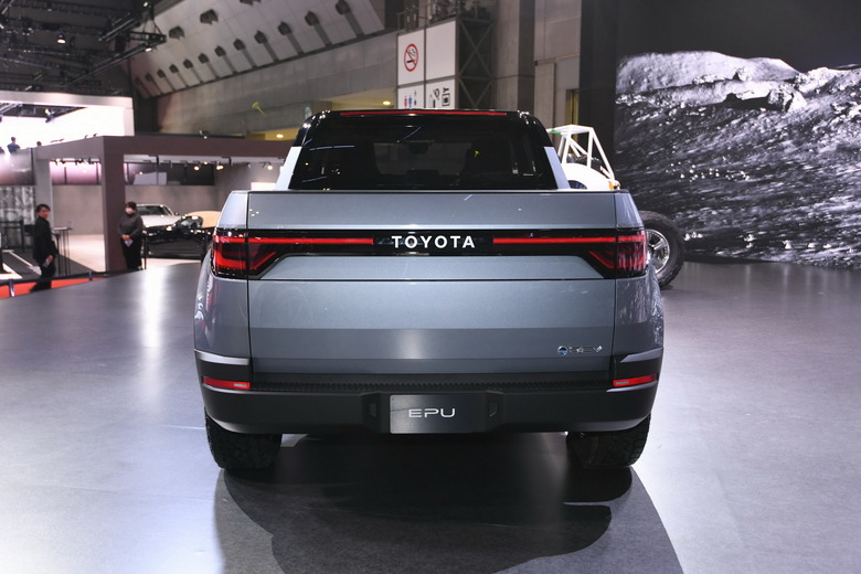Toyota ECU Pickup - Japan Mobility Show (6)