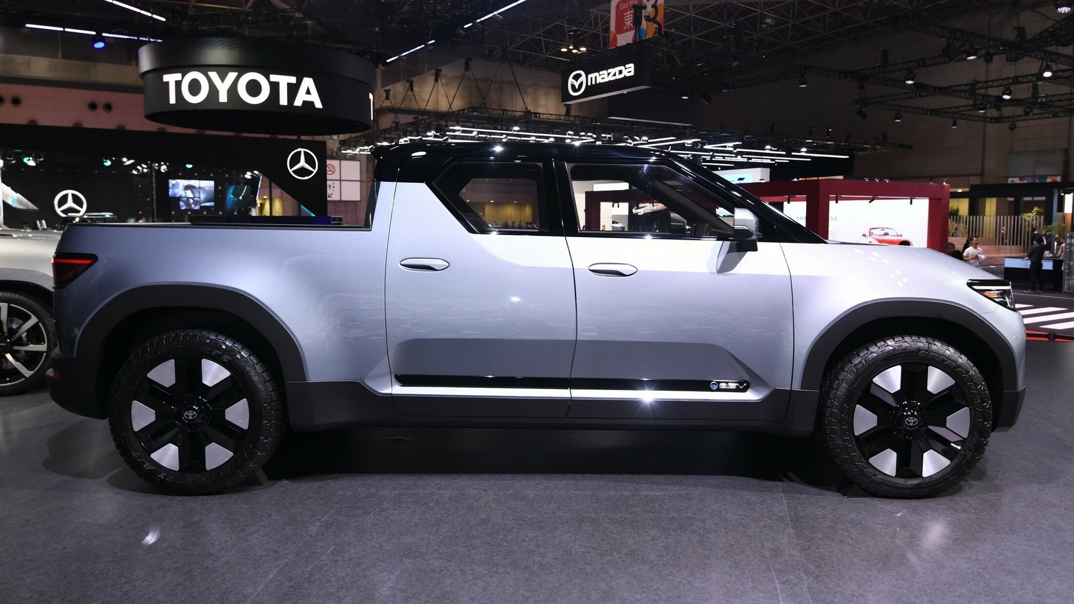 Toyota ECU Pickup - Japan Mobility Show (4)s