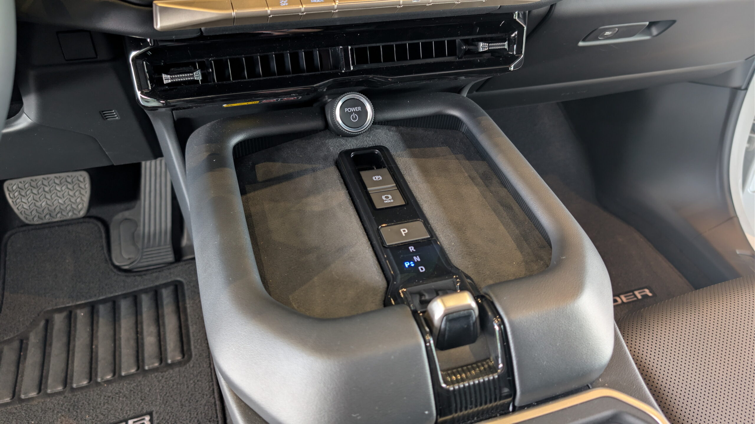 2027 Toyota Highlander for Carscoops by Stephen Rivers 139