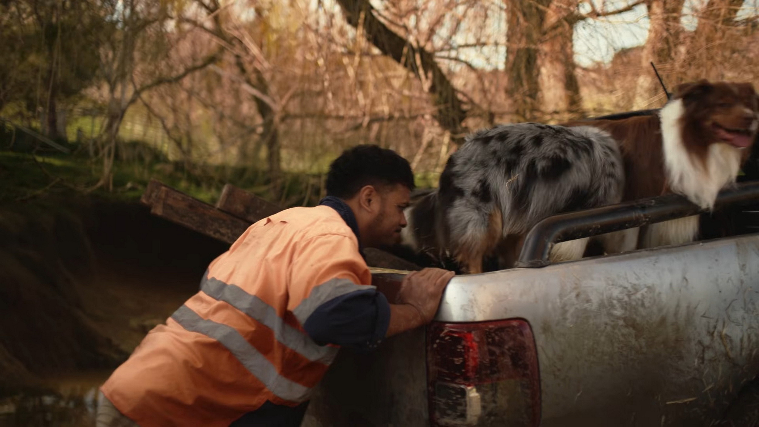 Toyota Hilux - The Pied Piper Ad - Australia (1)