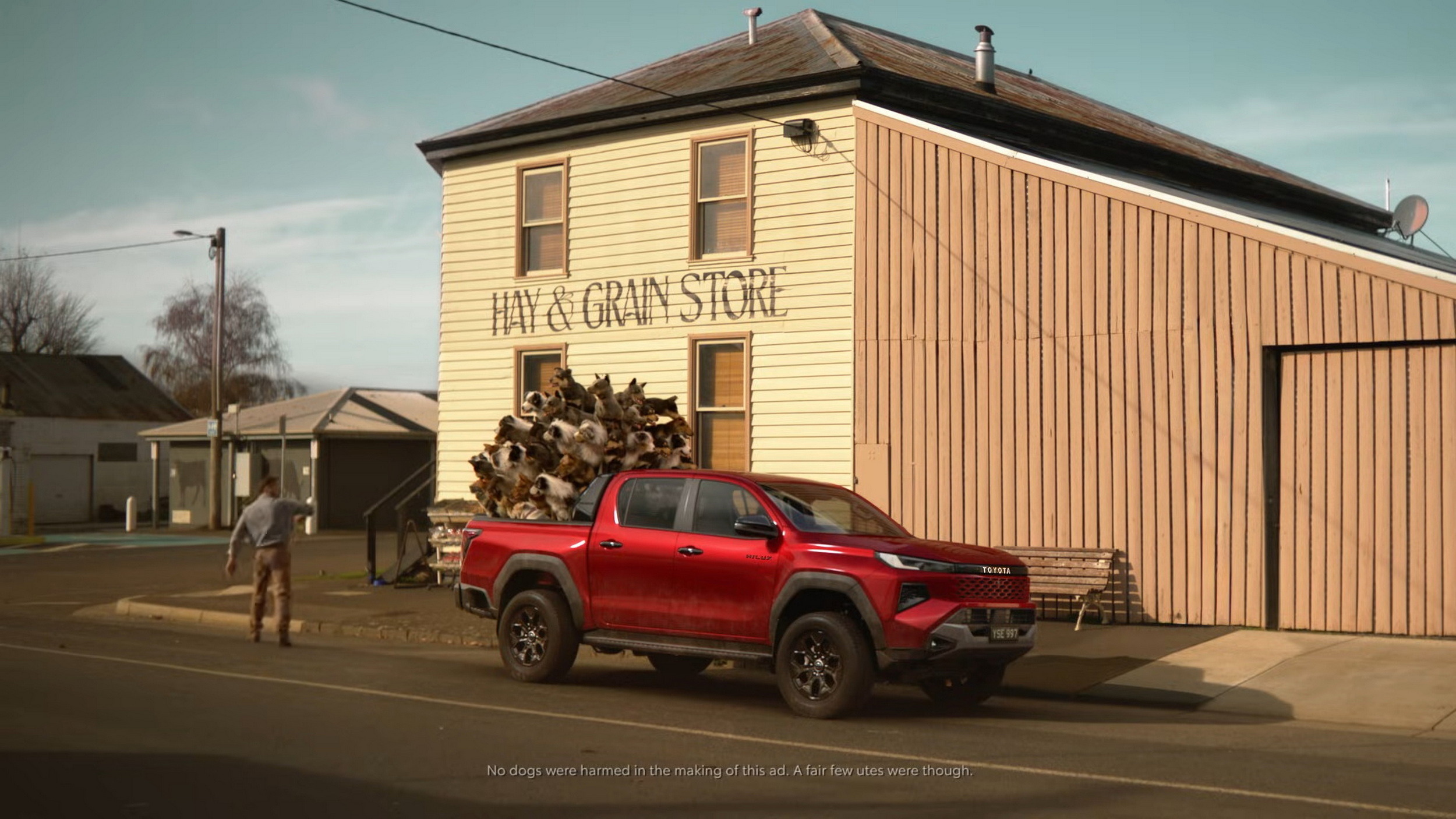Toyota Hilux - The Pied Piper Ad - Australia (10)