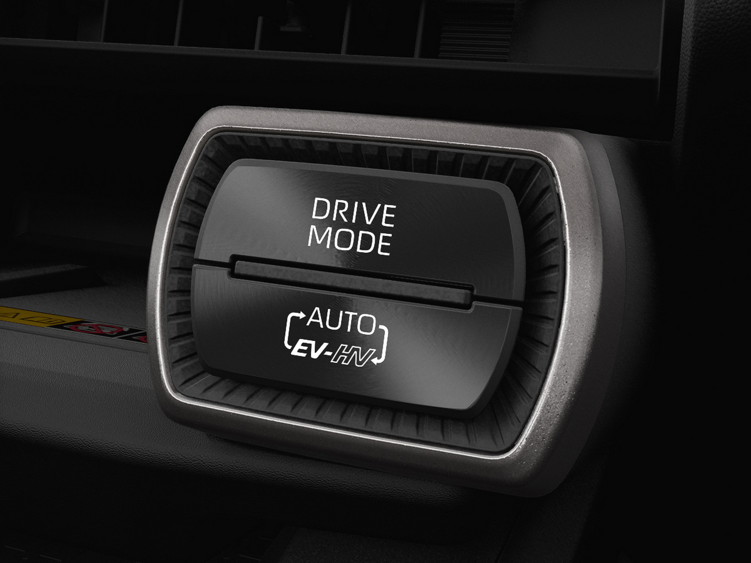 Toyota RAV4 PHEV - Japan (13)