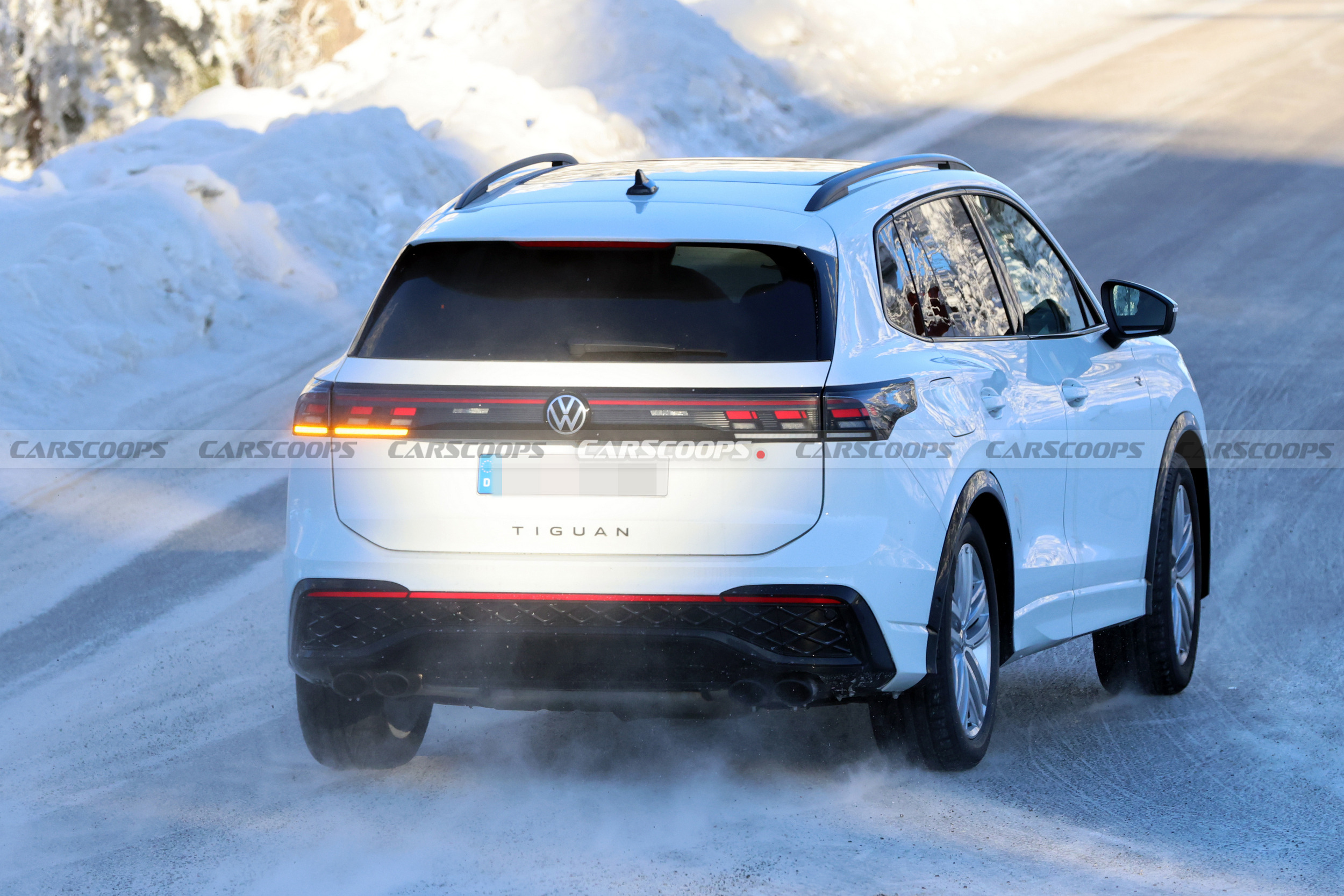 2028 VW Tiguan R Mule 220 15
