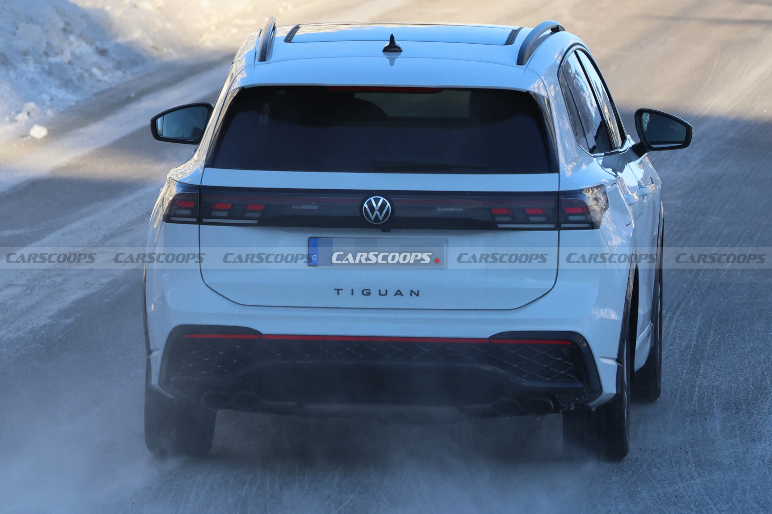 2028 VW Tiguan R Mule 220 18