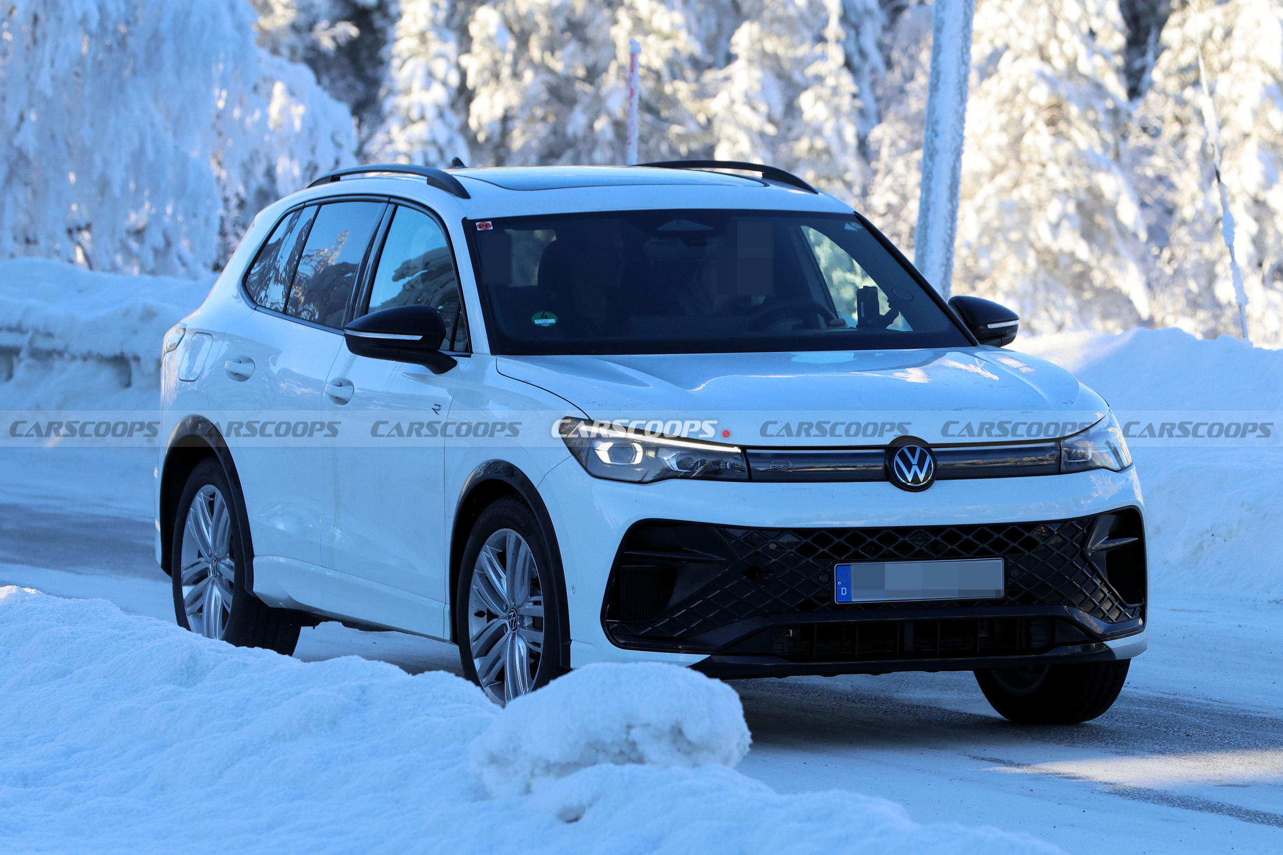 2028 VW Tiguan R Mule 220 2