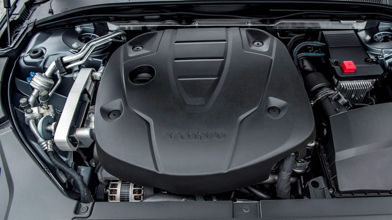 Volvo-S90-2017-Engine_Bay.3c29707e