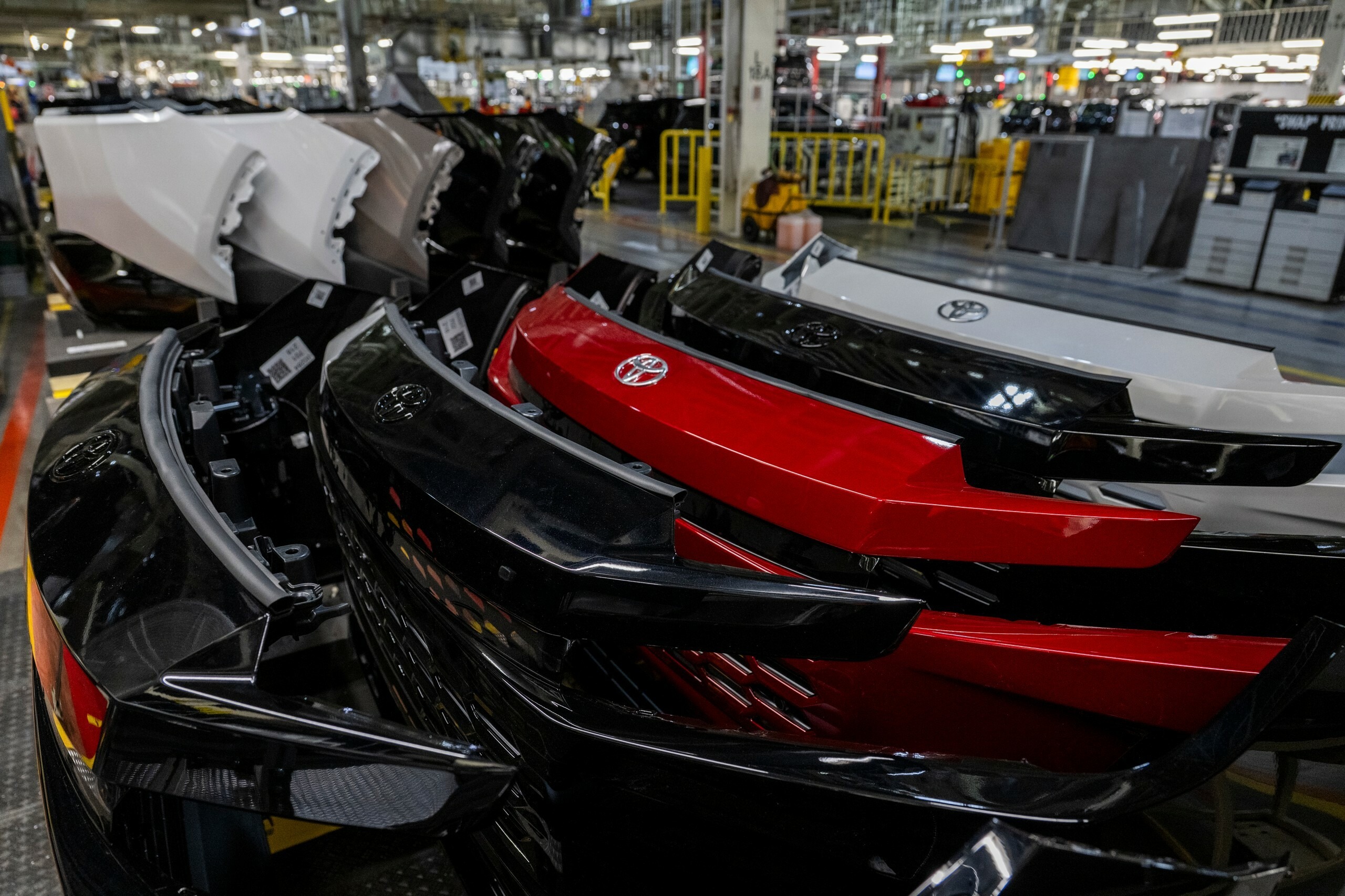 Toyota RAV4 Factory Canada - 13