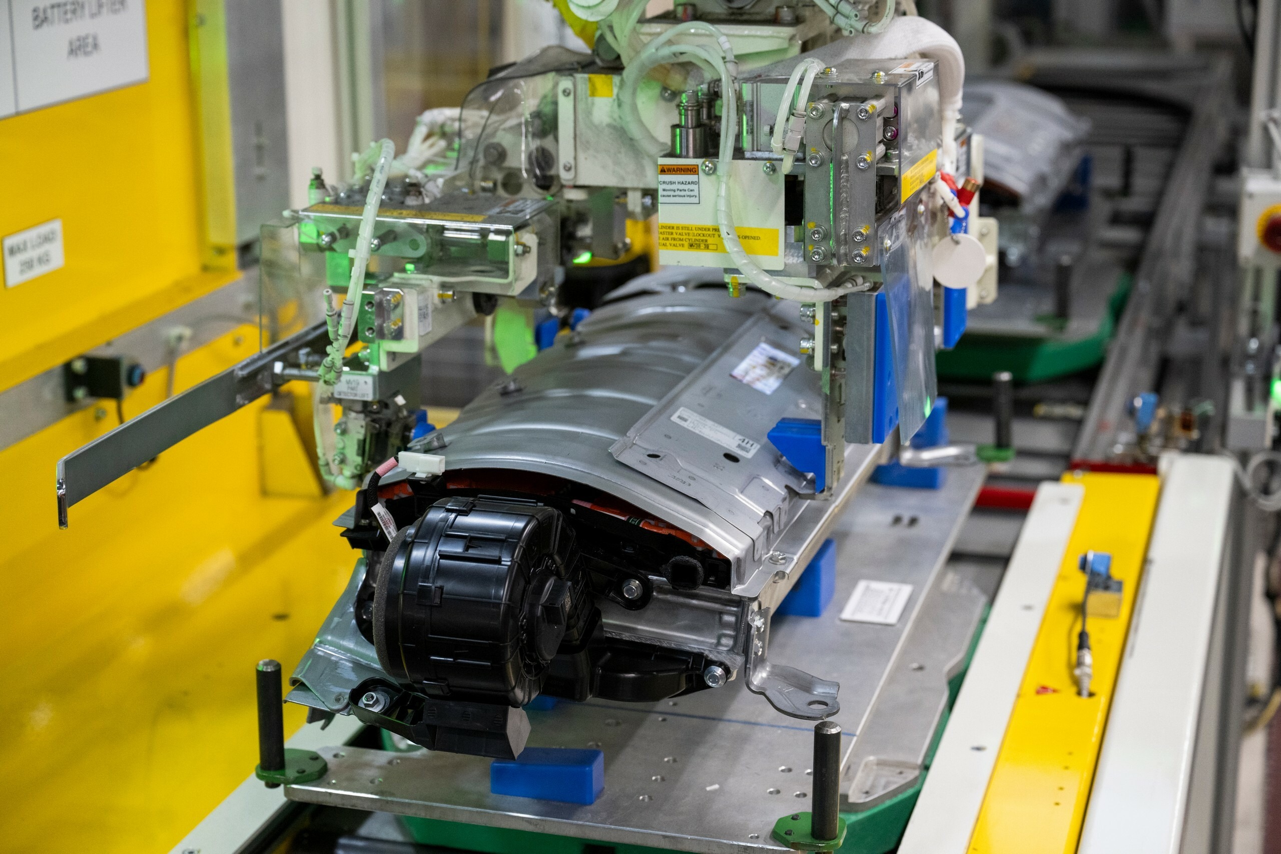 Toyota RAV4 Factory Canada - 3