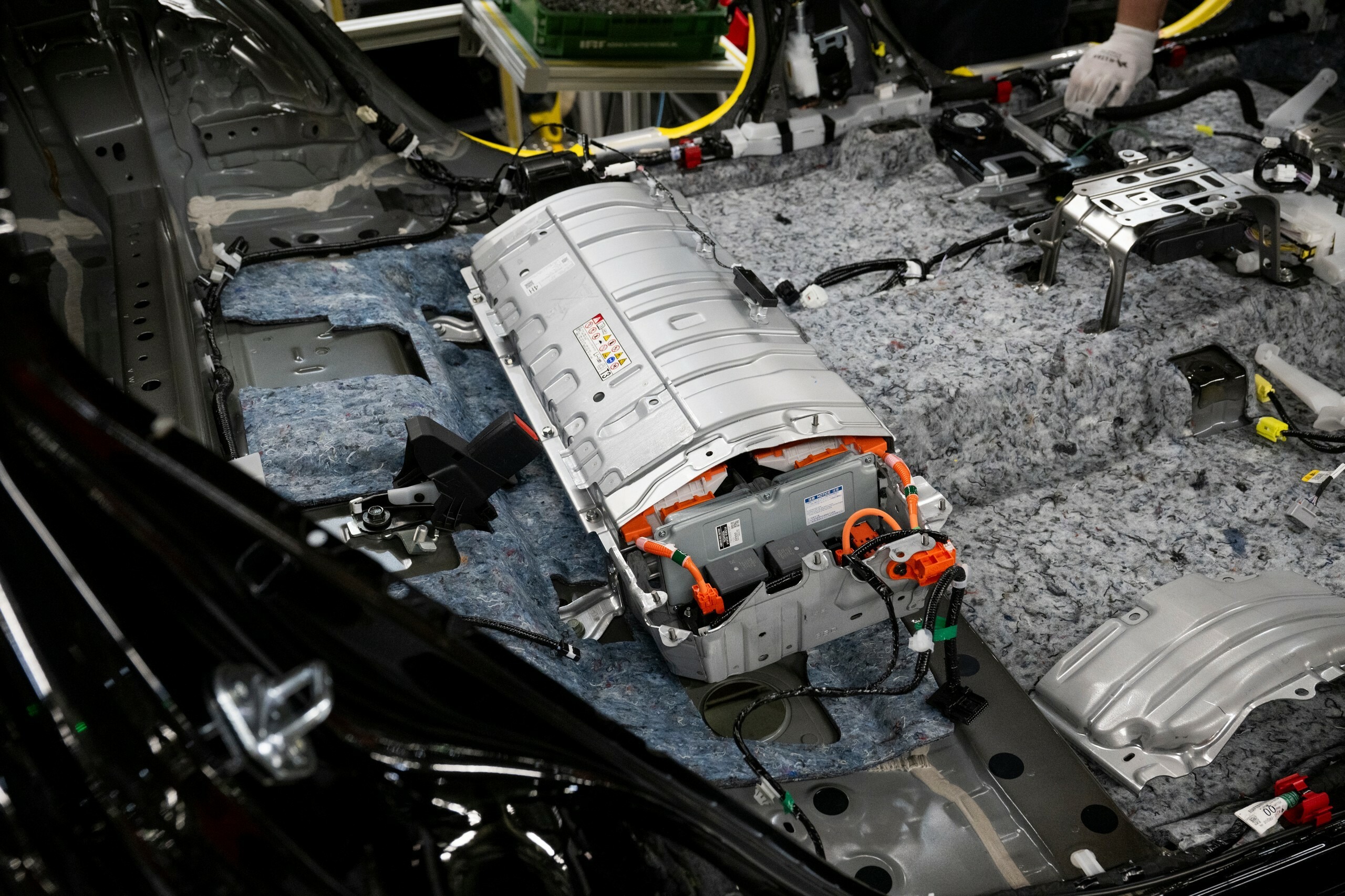 Toyota RAV4 Factory Canada - 4