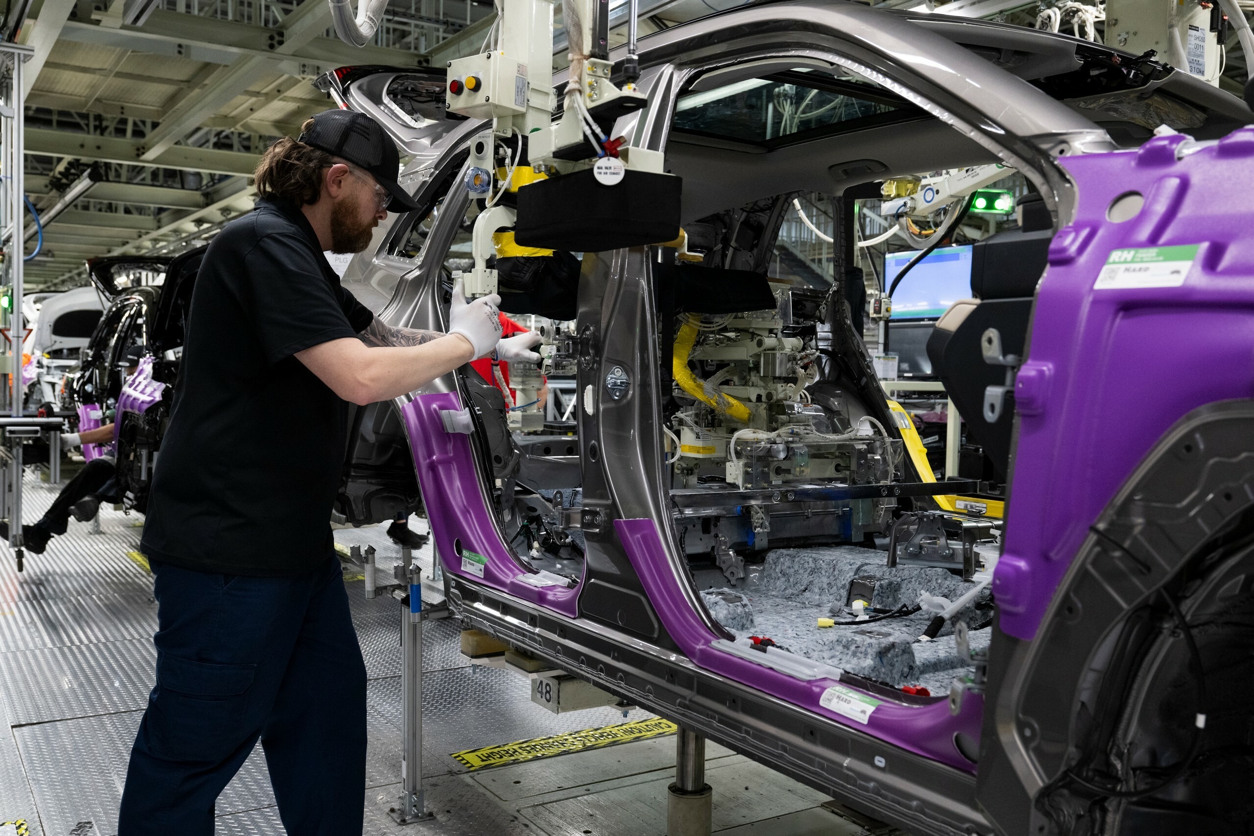 Toyota RAV4 Factory Canada - 5
