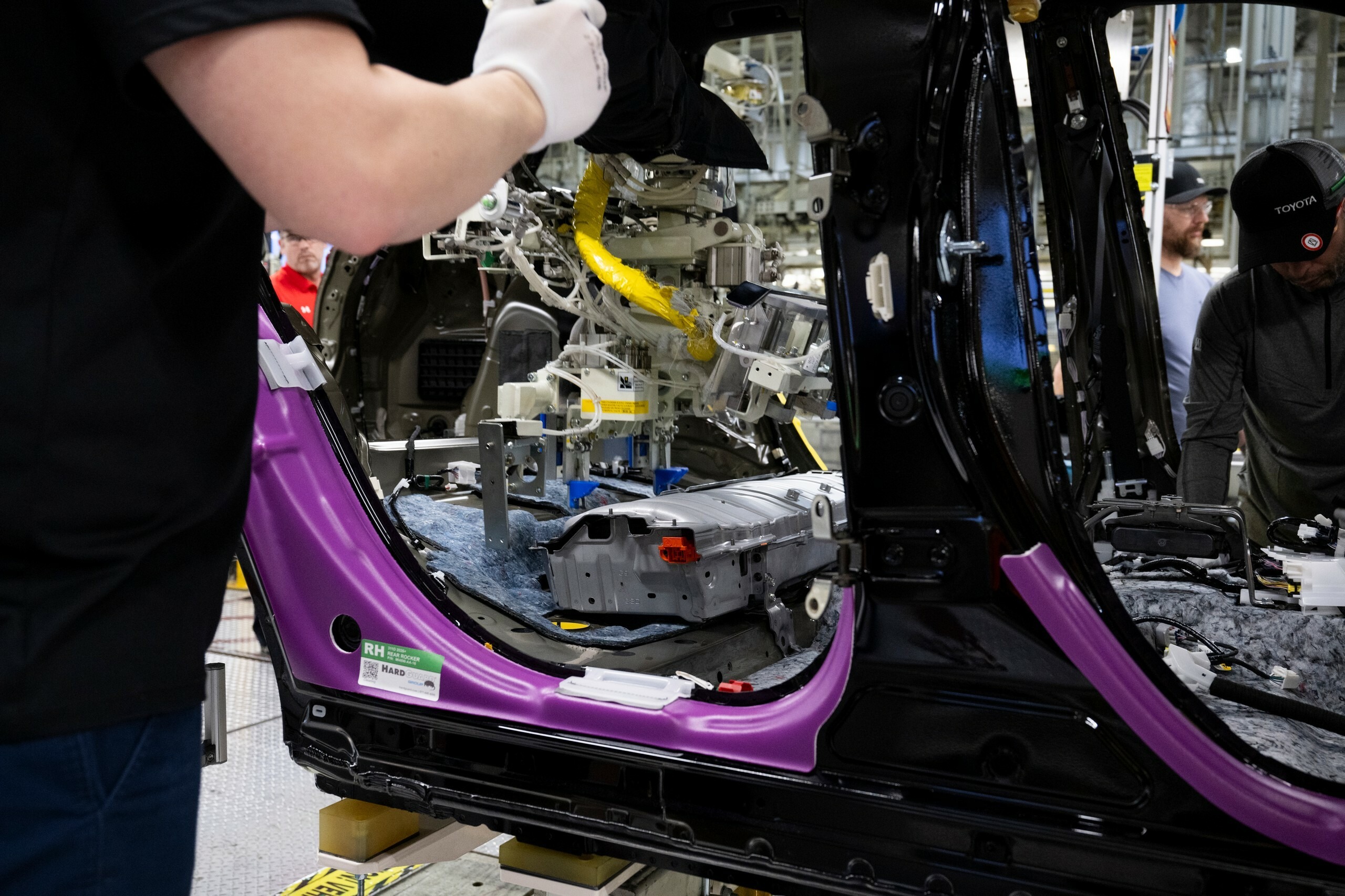 Toyota RAV4 Factory Canada - 7