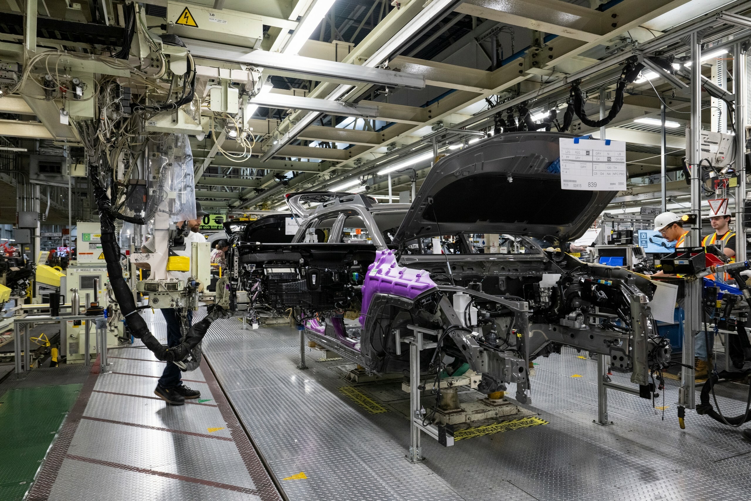 Toyota RAV4 Factory Canada - 9