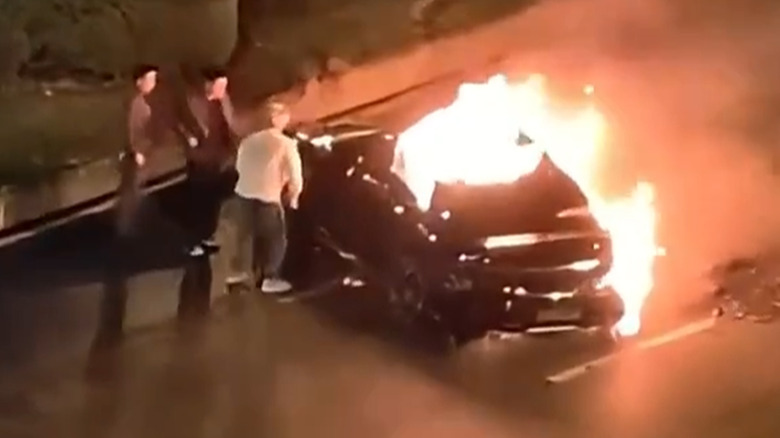 Xiaomi-SU7-Fire-China