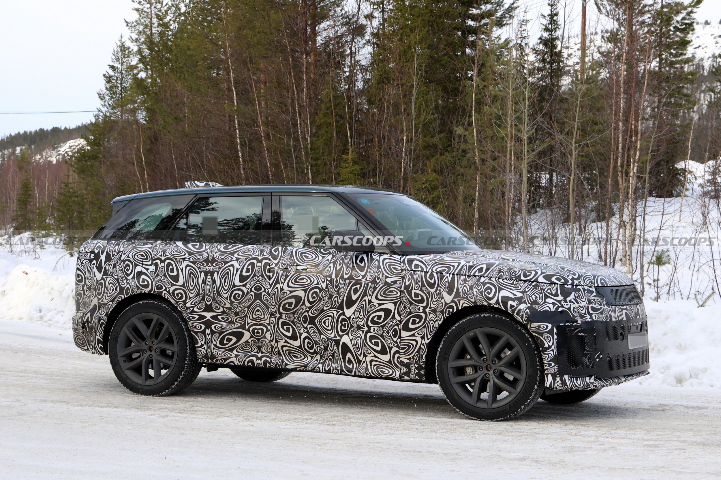 2027 Range Rover Sport 310 17