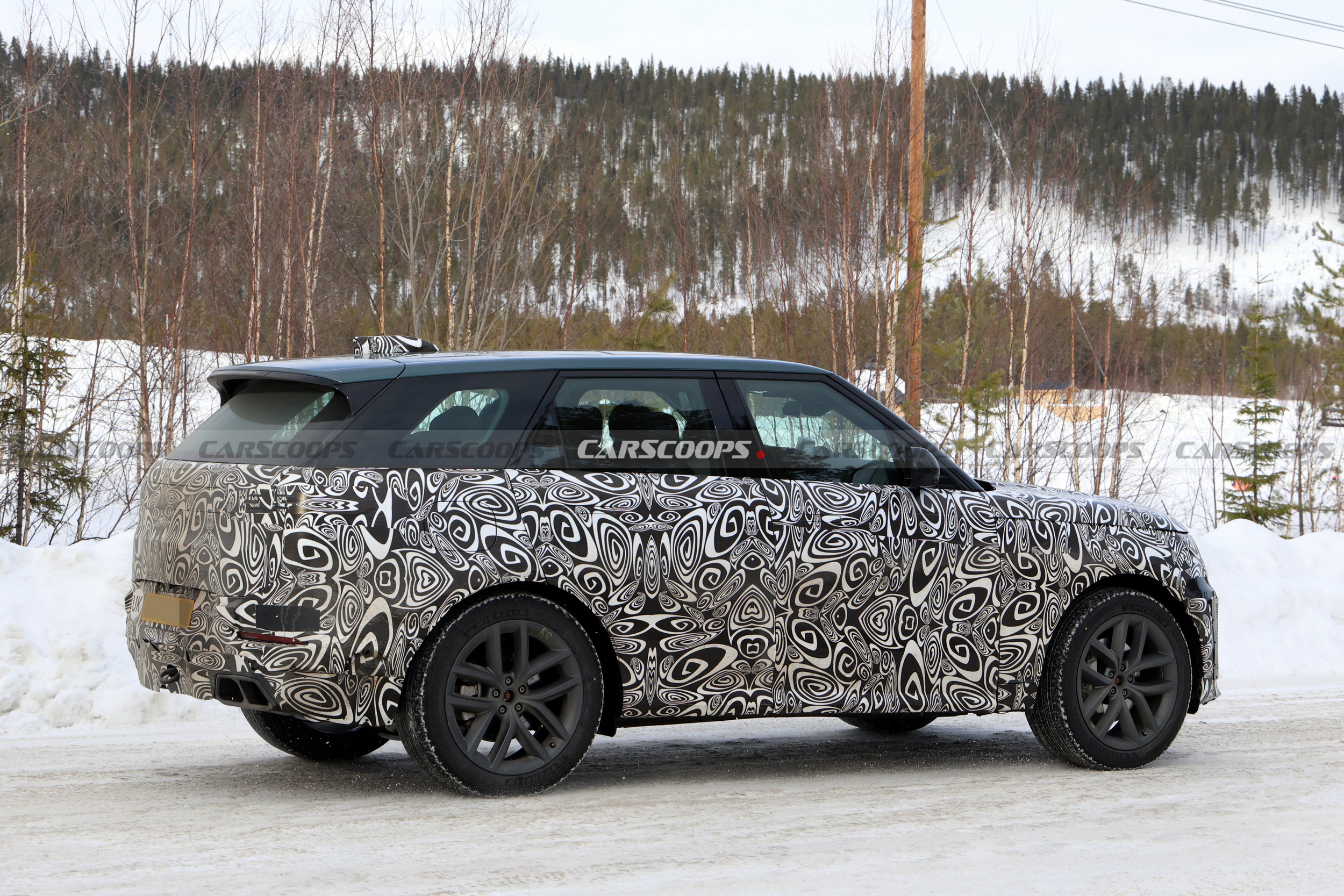 2027 Range Rover Sport 310 21