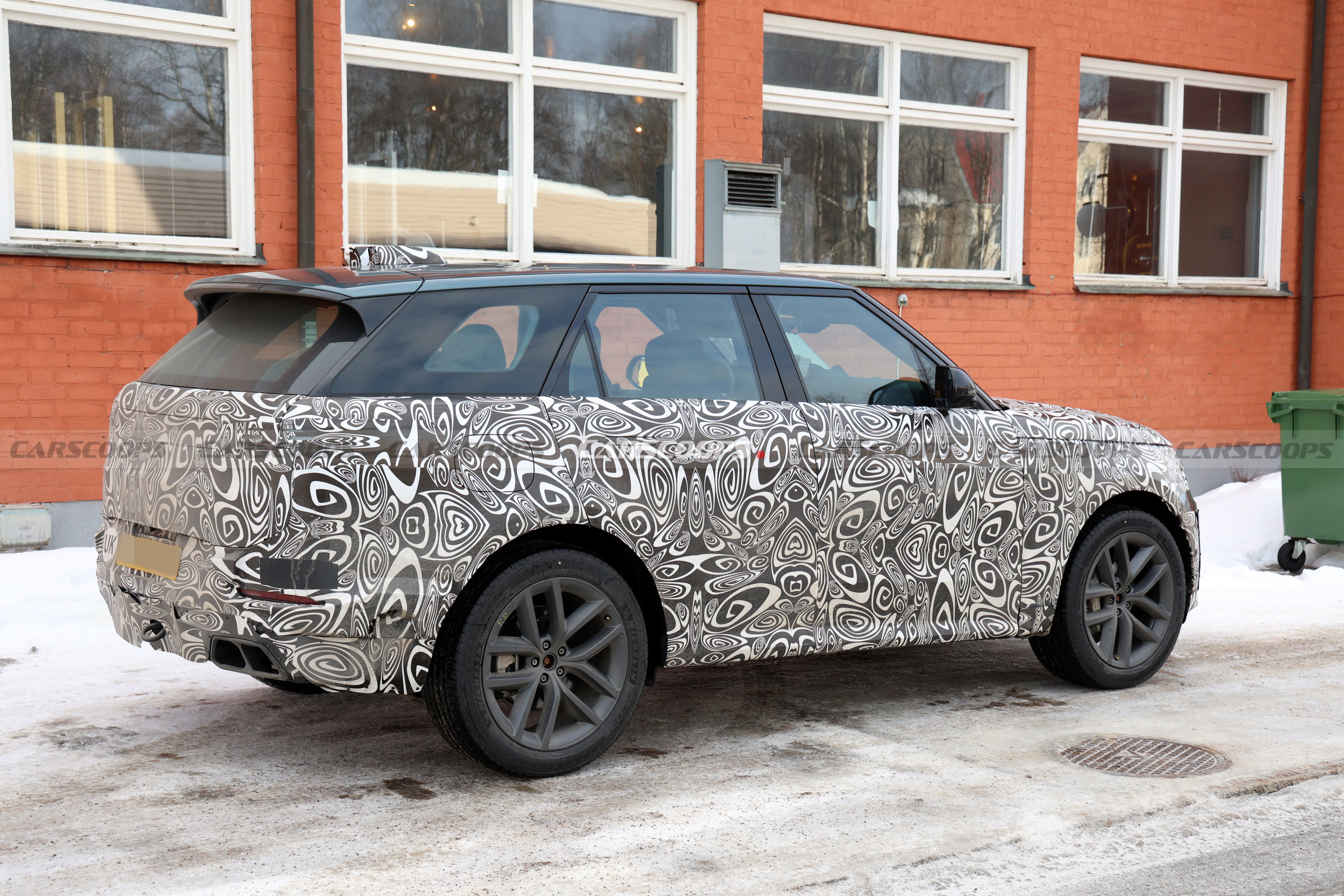 2027 Range Rover Sport 310 5