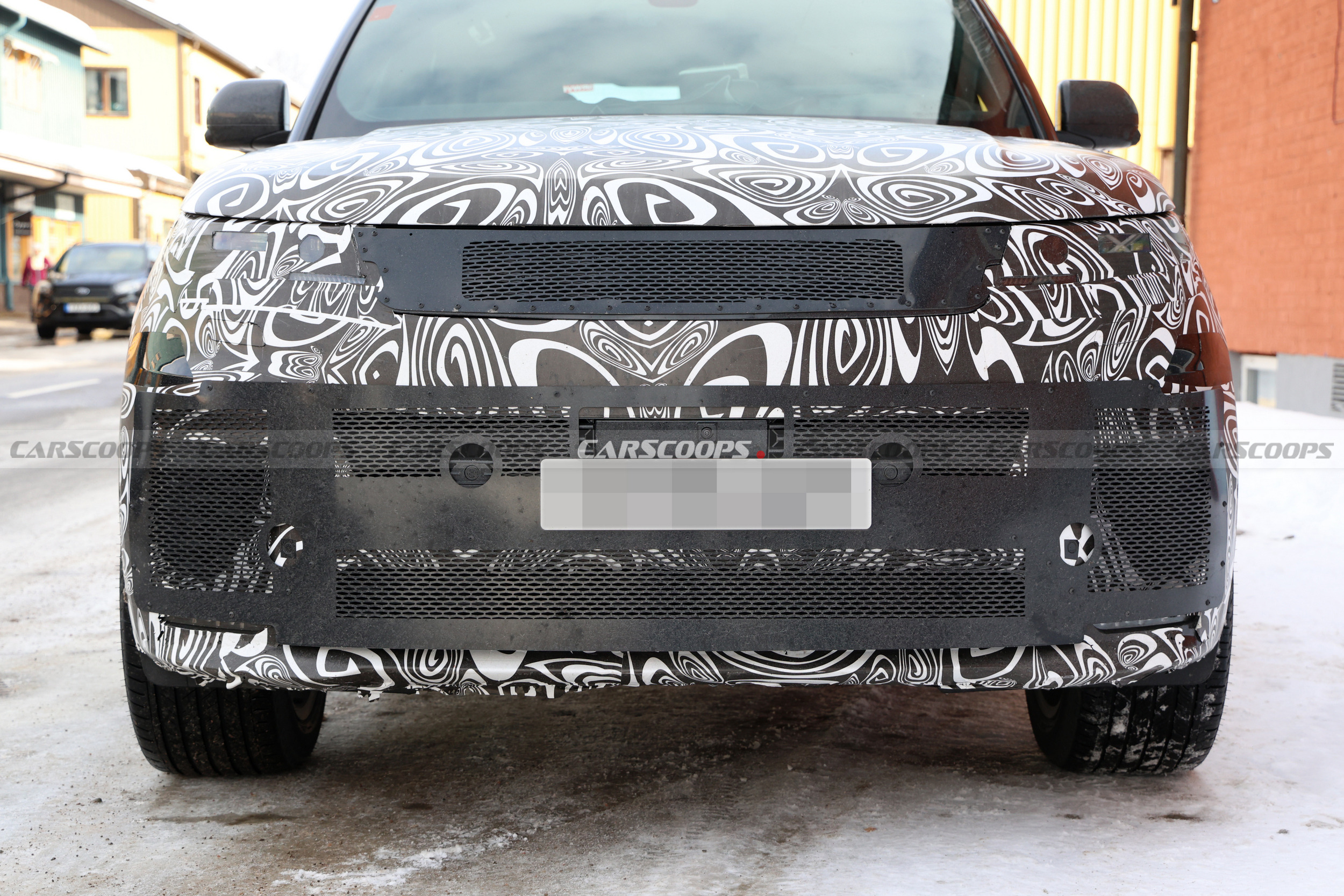 2027 Range Rover Sport 310 9