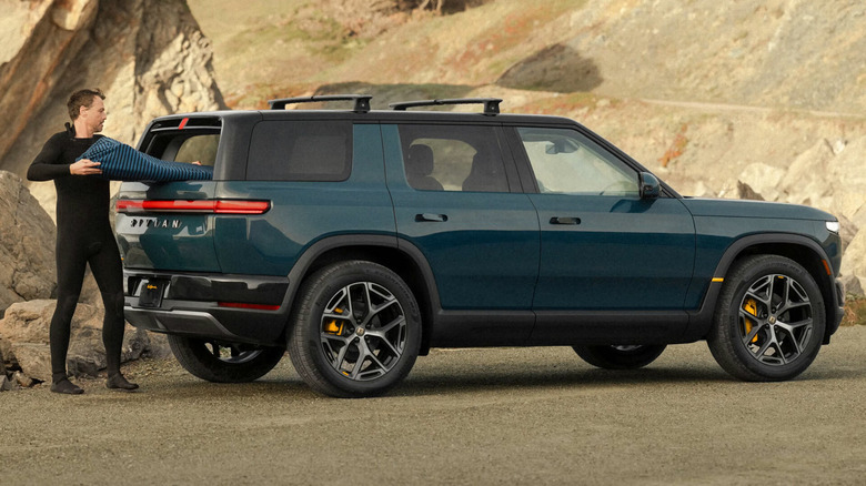 2027-Rivian-R2-2