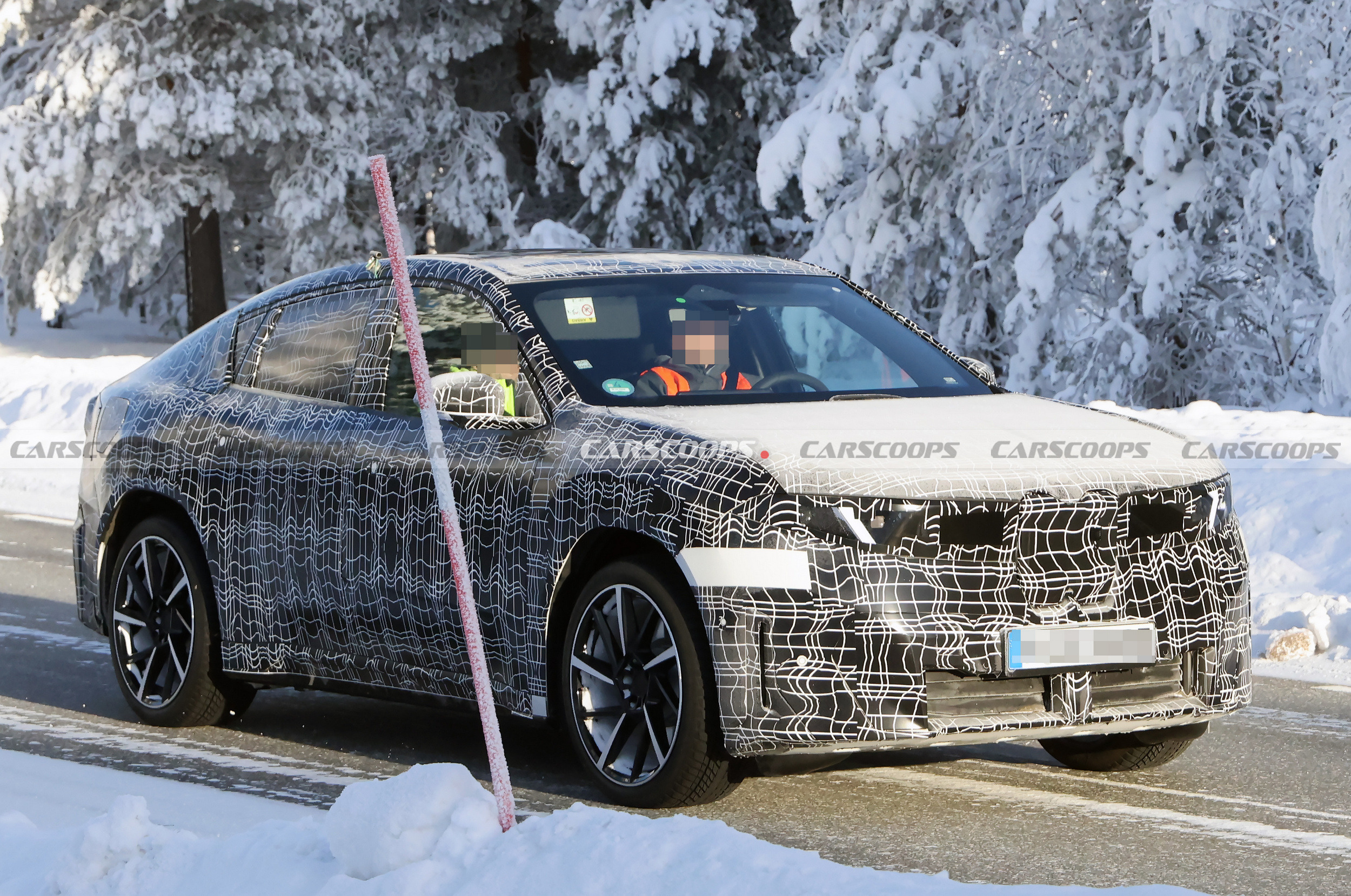 2027 BMW iX4 302 3