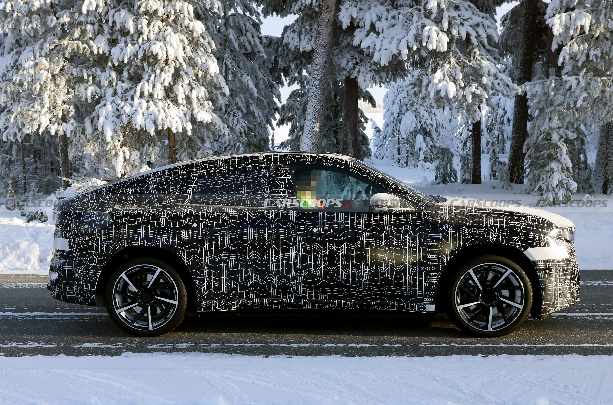 2027 BMW iX4 302 6