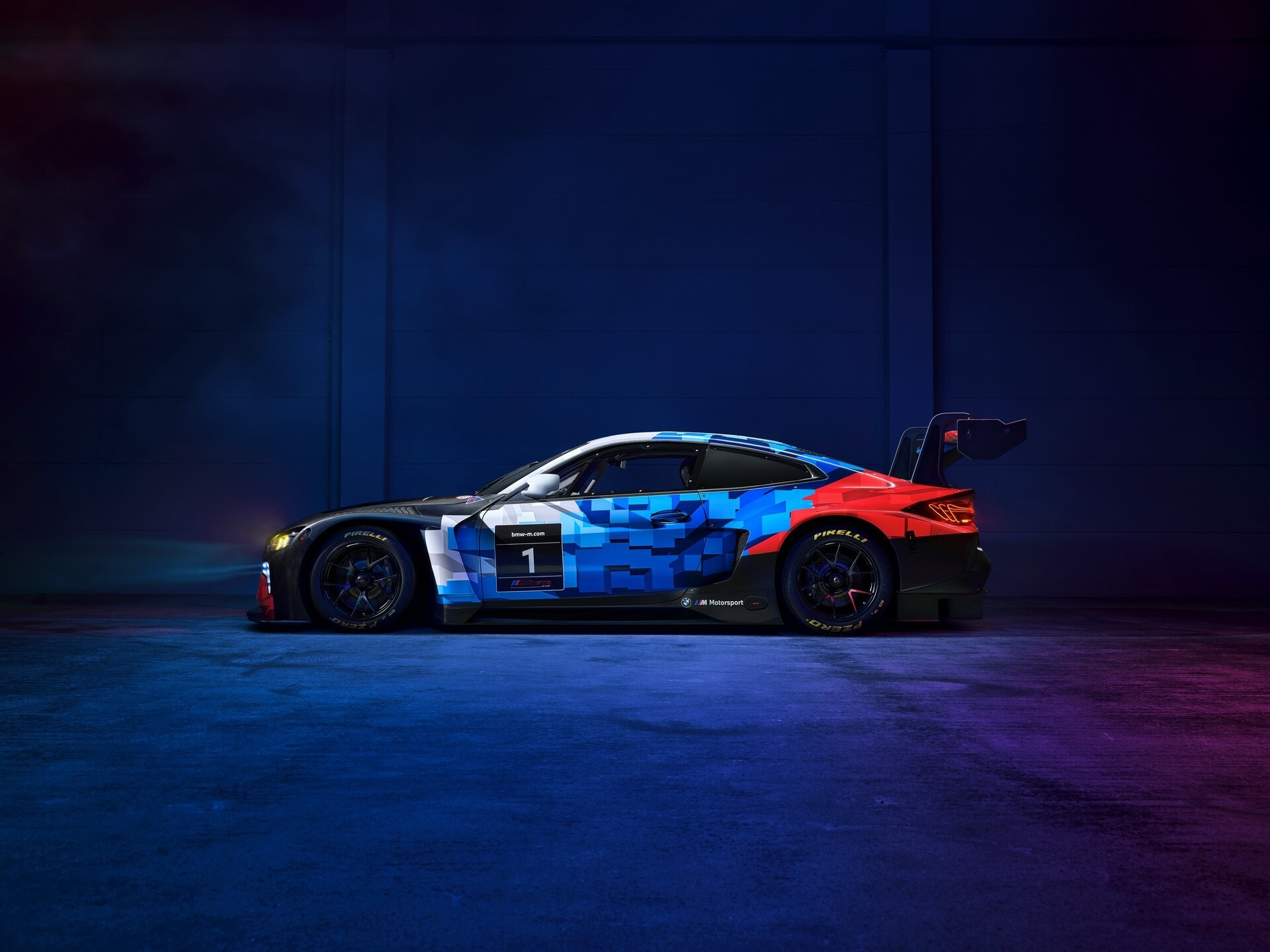 BMW M4 GT3 Evo - 13