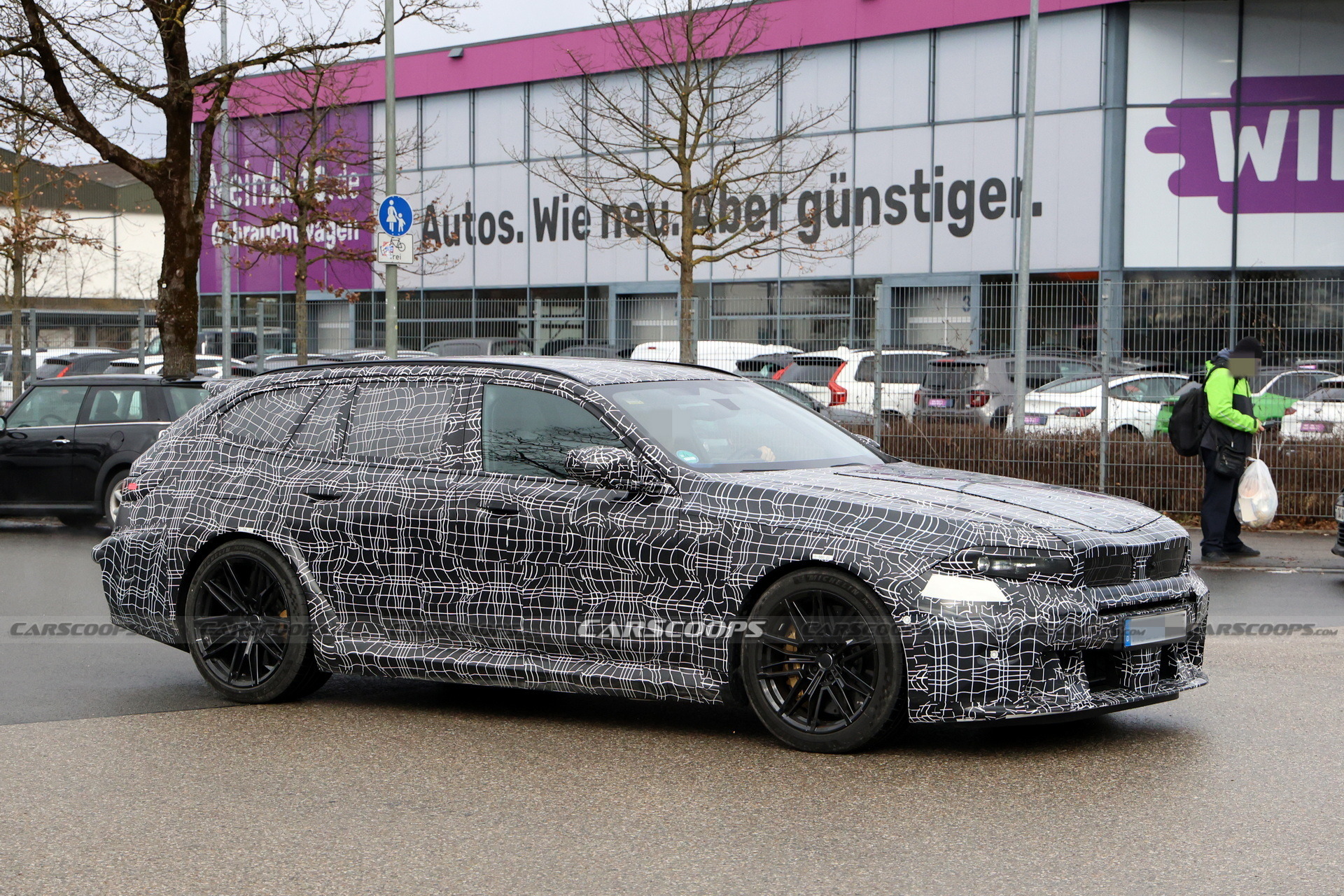 BMW M5 Touring Scoop Neue Klasse - 11