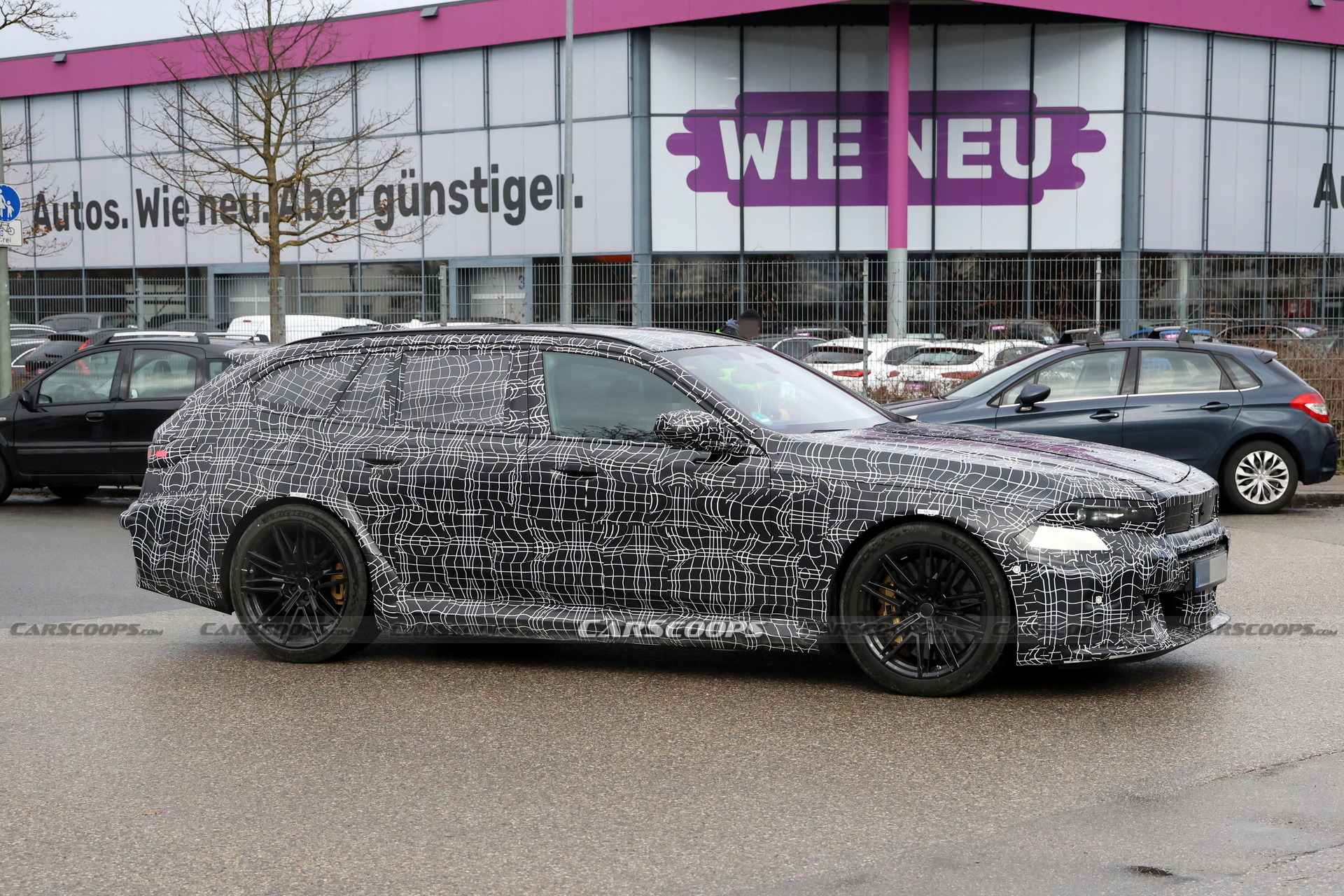 BMW M5 Touring Scoop Neue Klasse - 13