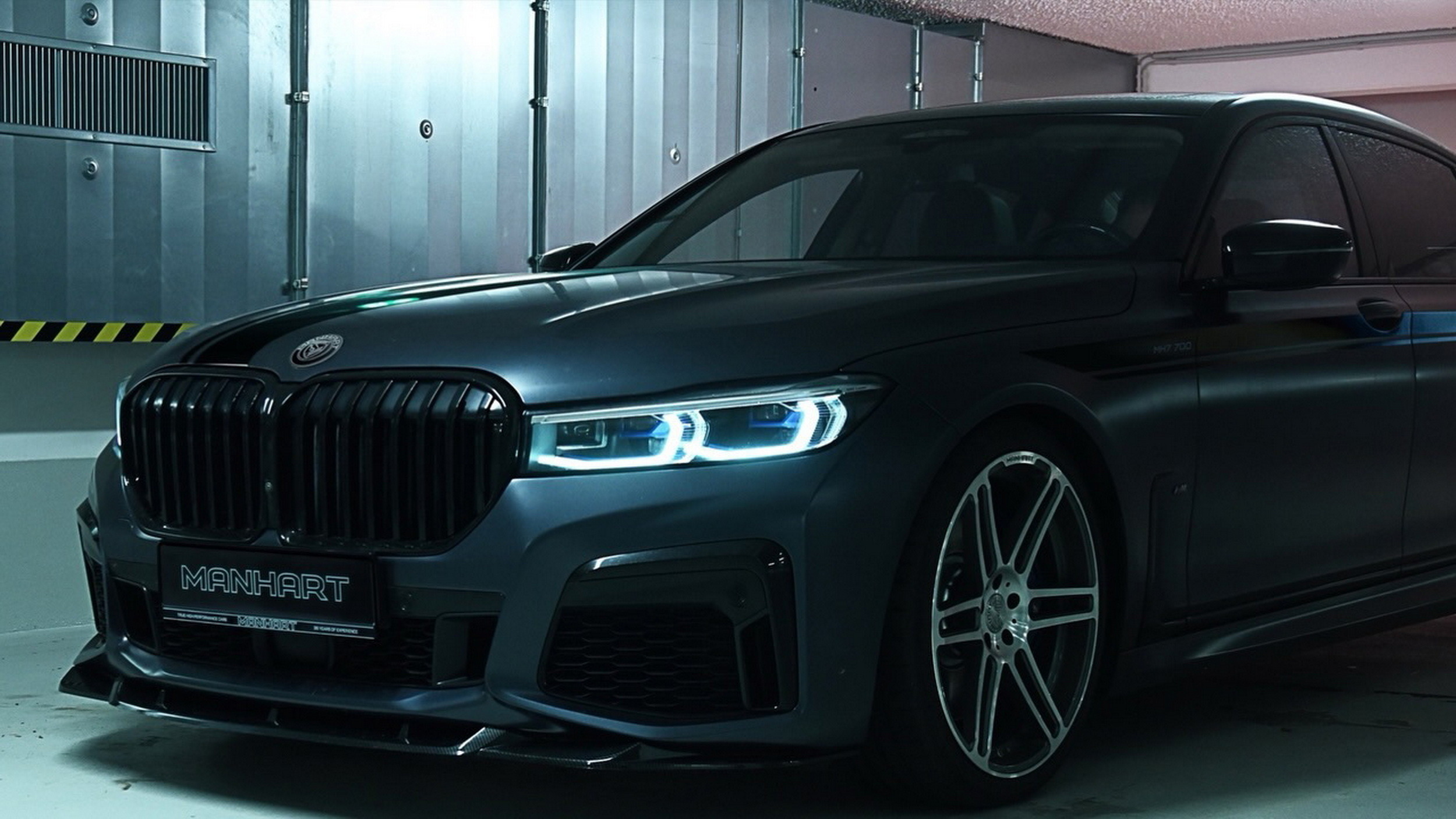 Manhart MH7 700 - BMW M760Li (3)