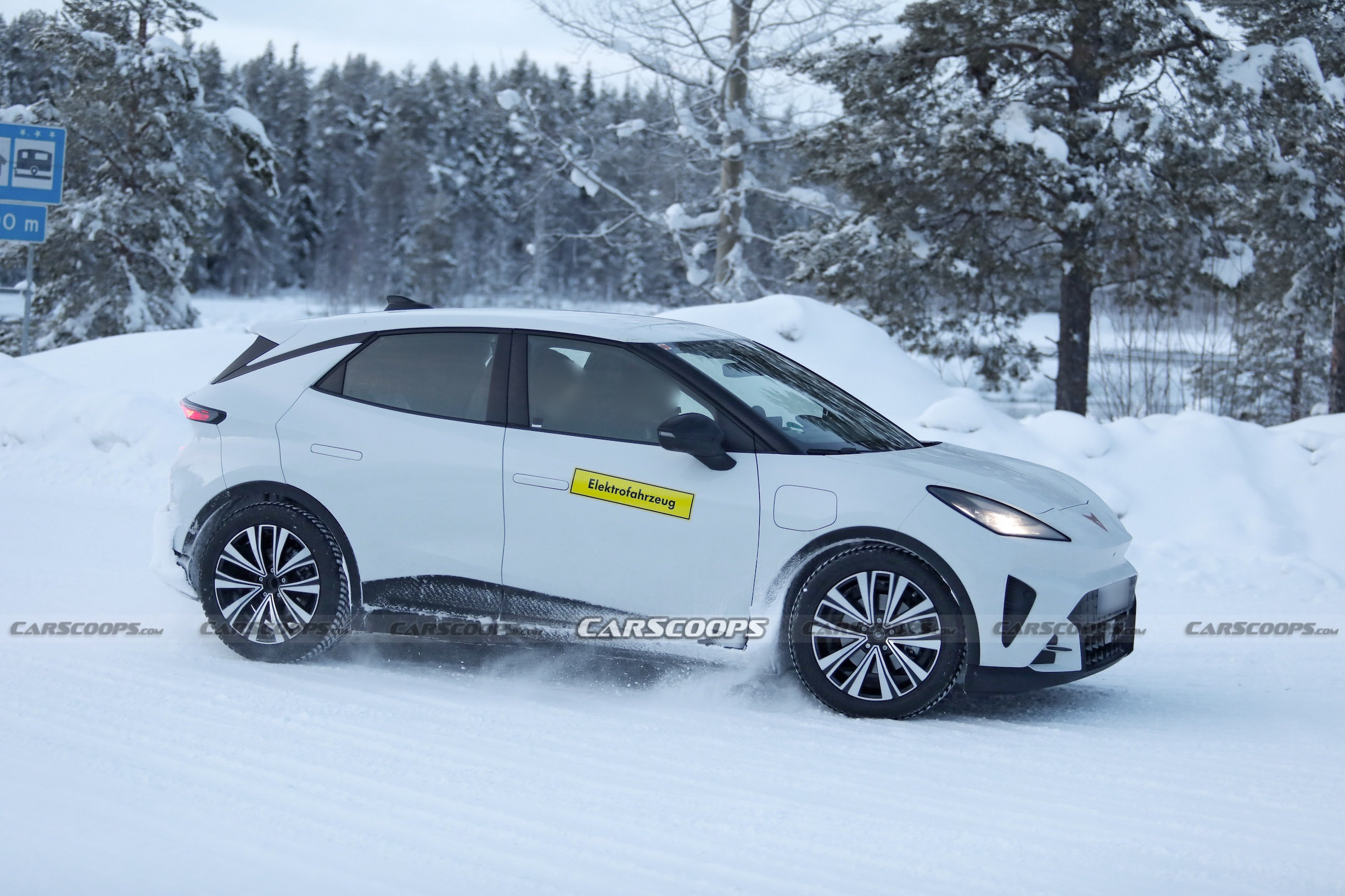 2027 Cupra Raval scoop 00006