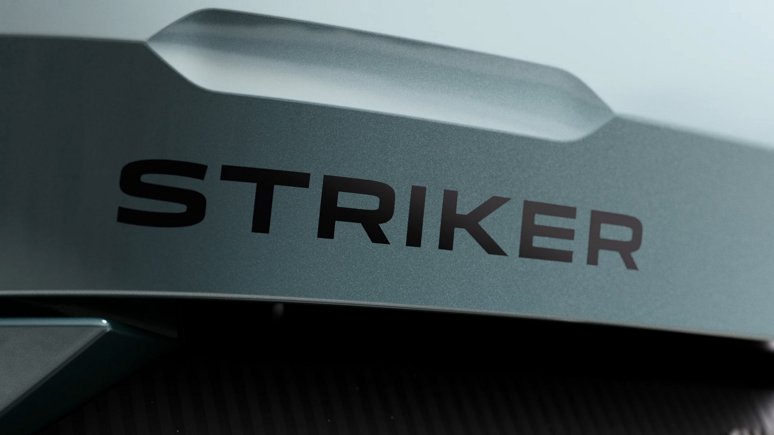 Dacia Striker Teaser (2)