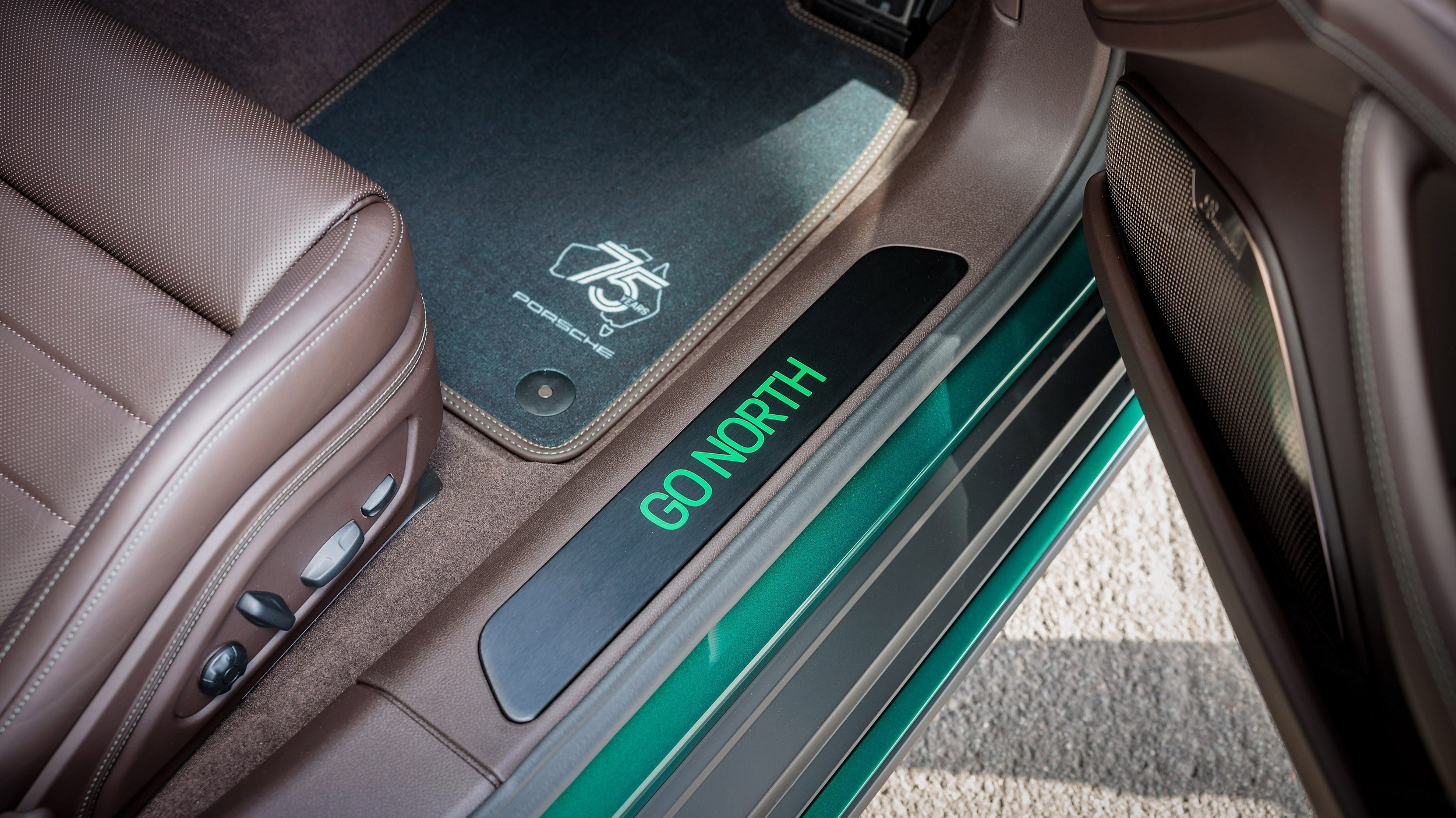 Porsche Panamera 4 E-Hybrid - Go North - Australia (21)