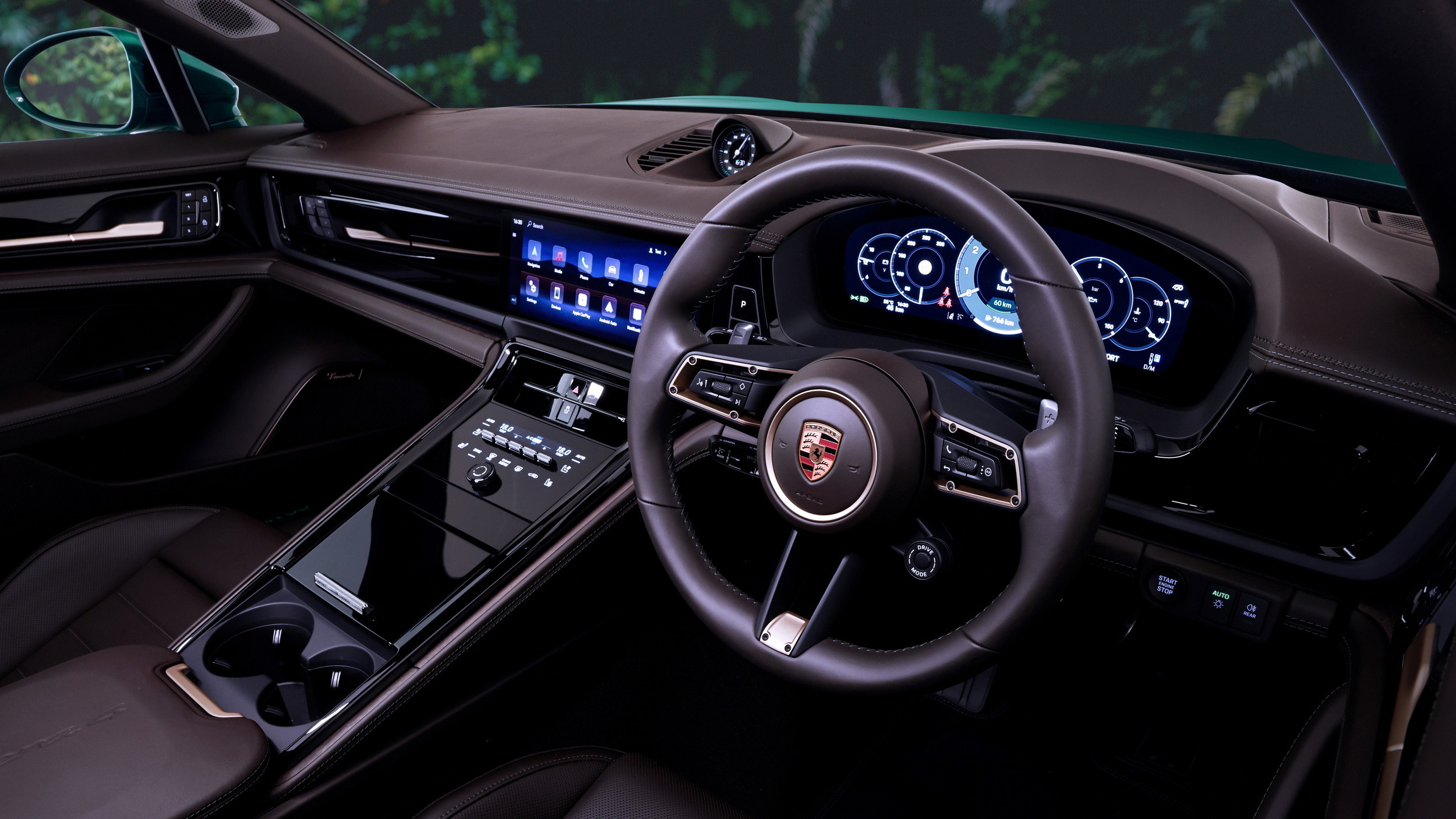 Porsche Panamera 4 E-Hybrid - Go North - Australia (7)