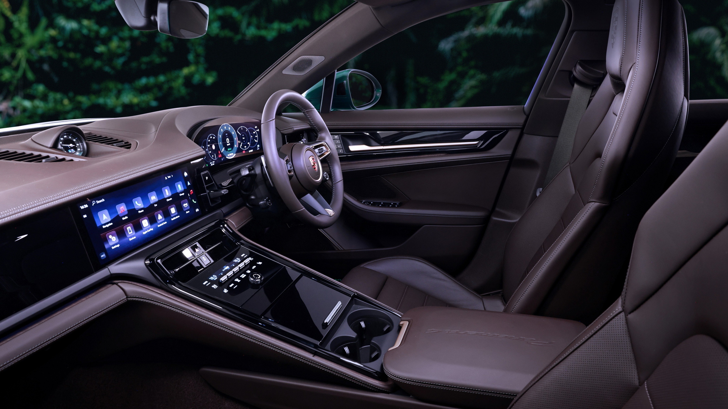 Porsche Panamera 4 E-Hybrid - Go North - Australia (8)