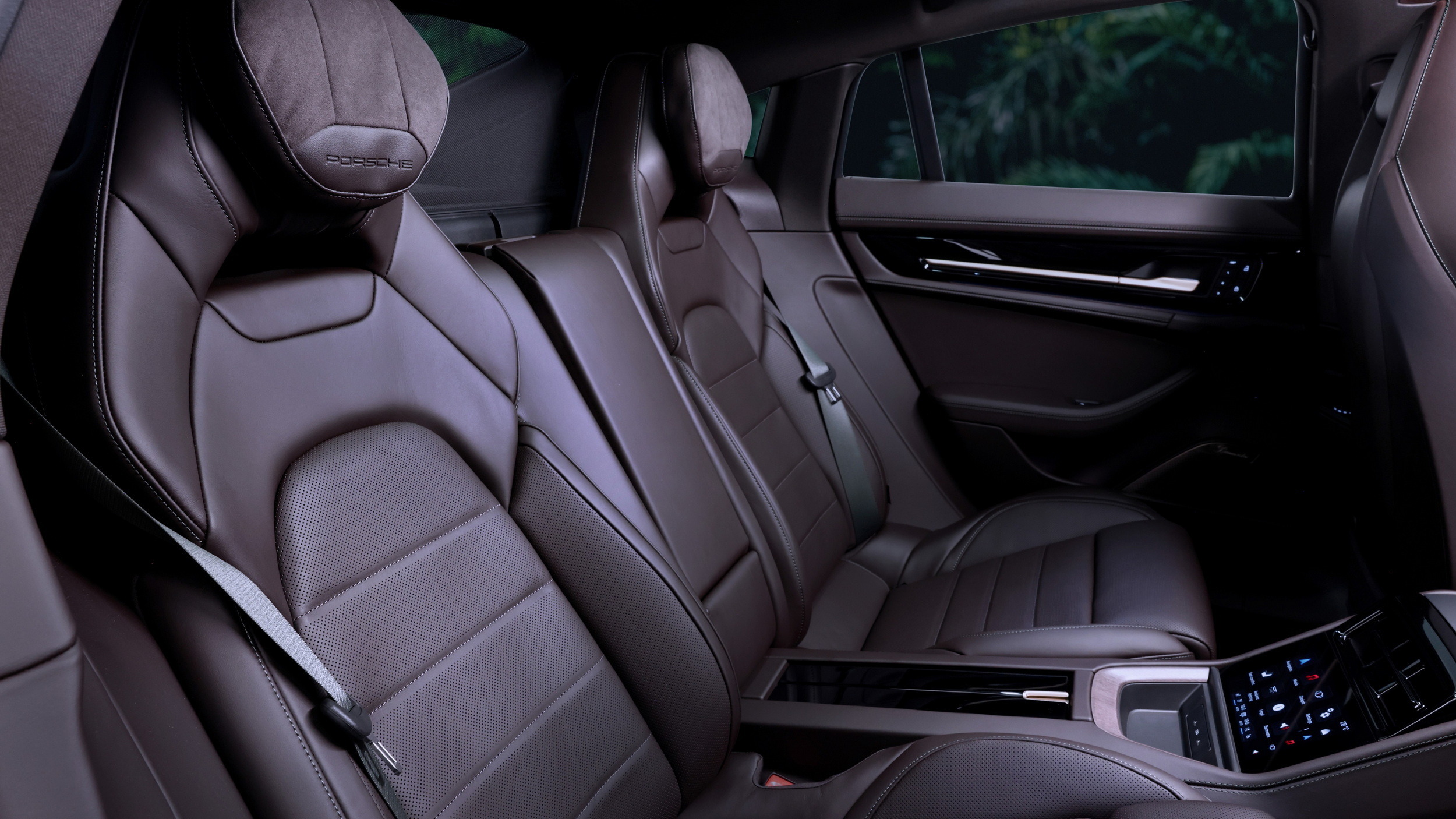 Porsche Panamera 4 E-Hybrid - Go North - Australia (9)