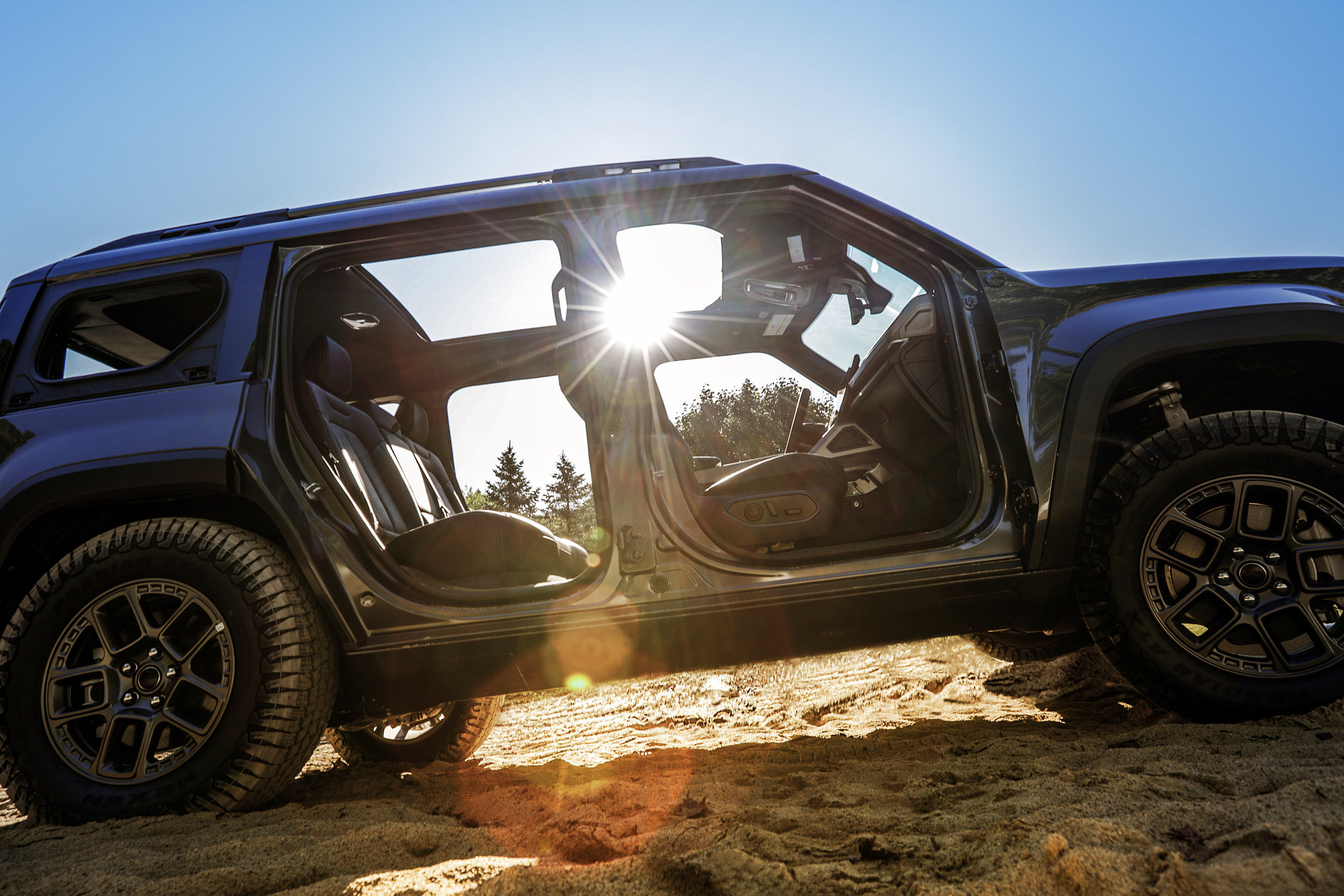 2026 Jeep Recon 00008