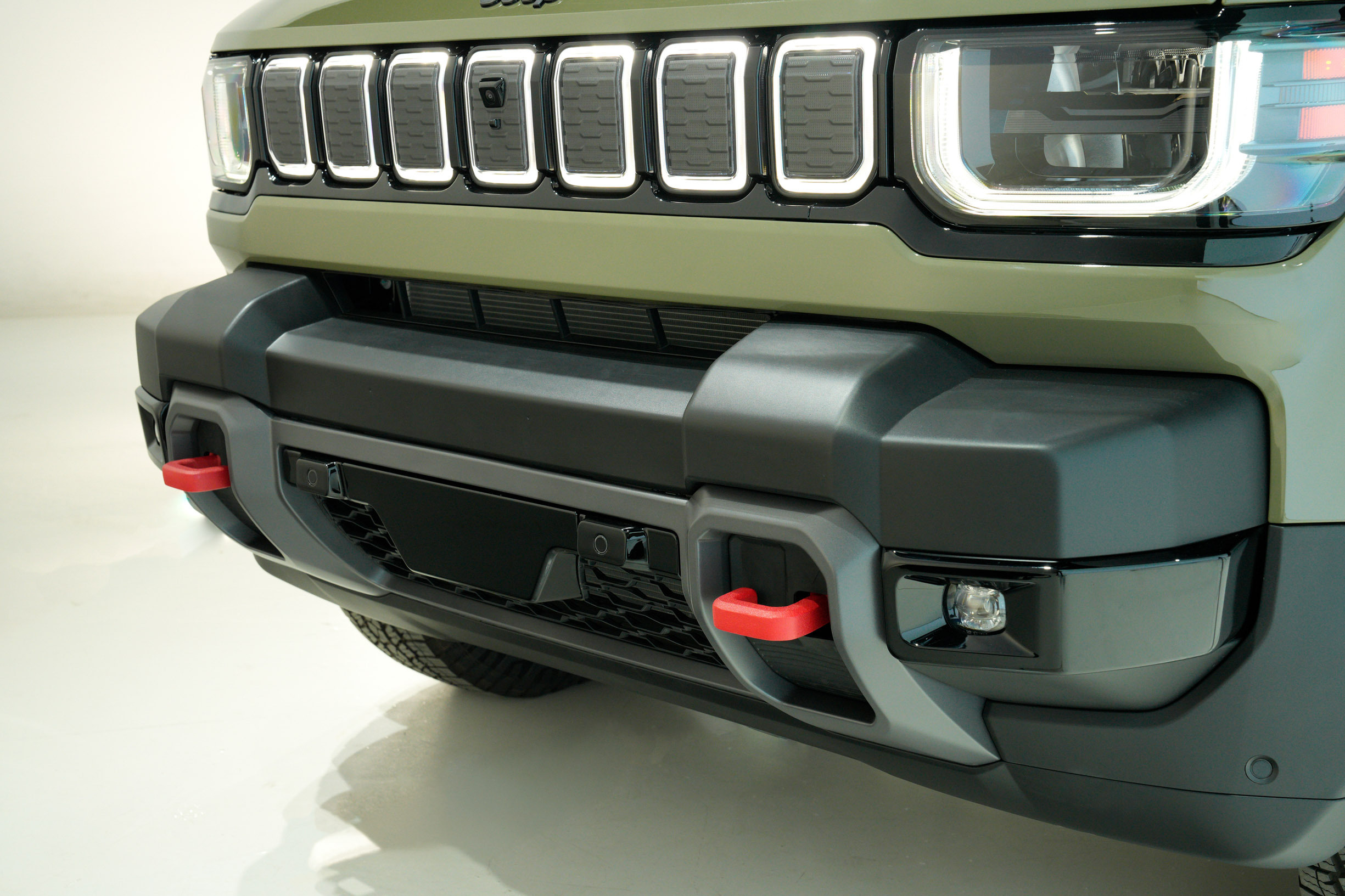 2026 Jeep Recon 00034
