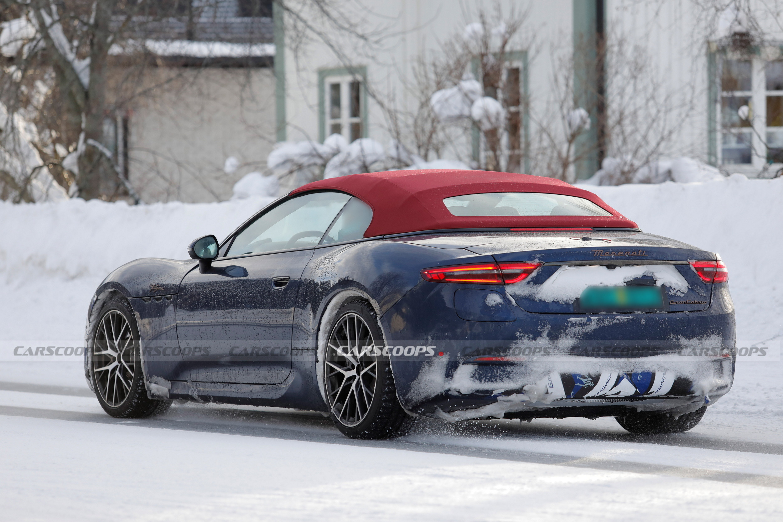 2027 Maserati GranCabrio Folgore - Scoop (12)