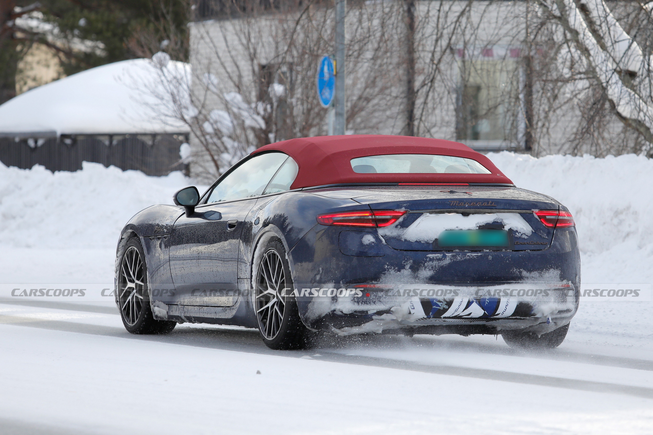 2027 Maserati GranCabrio Folgore - Scoop (13)