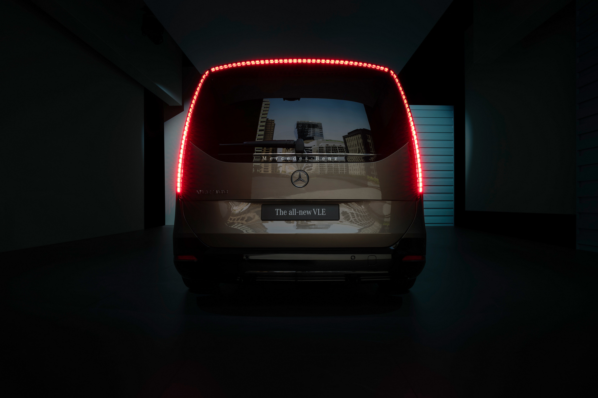 2027 Mercedes VLE 310 24