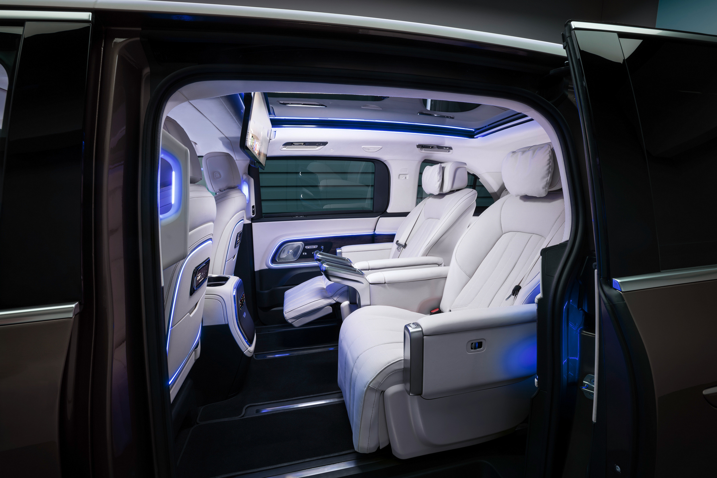 2027 Mercedes VLE 310 63