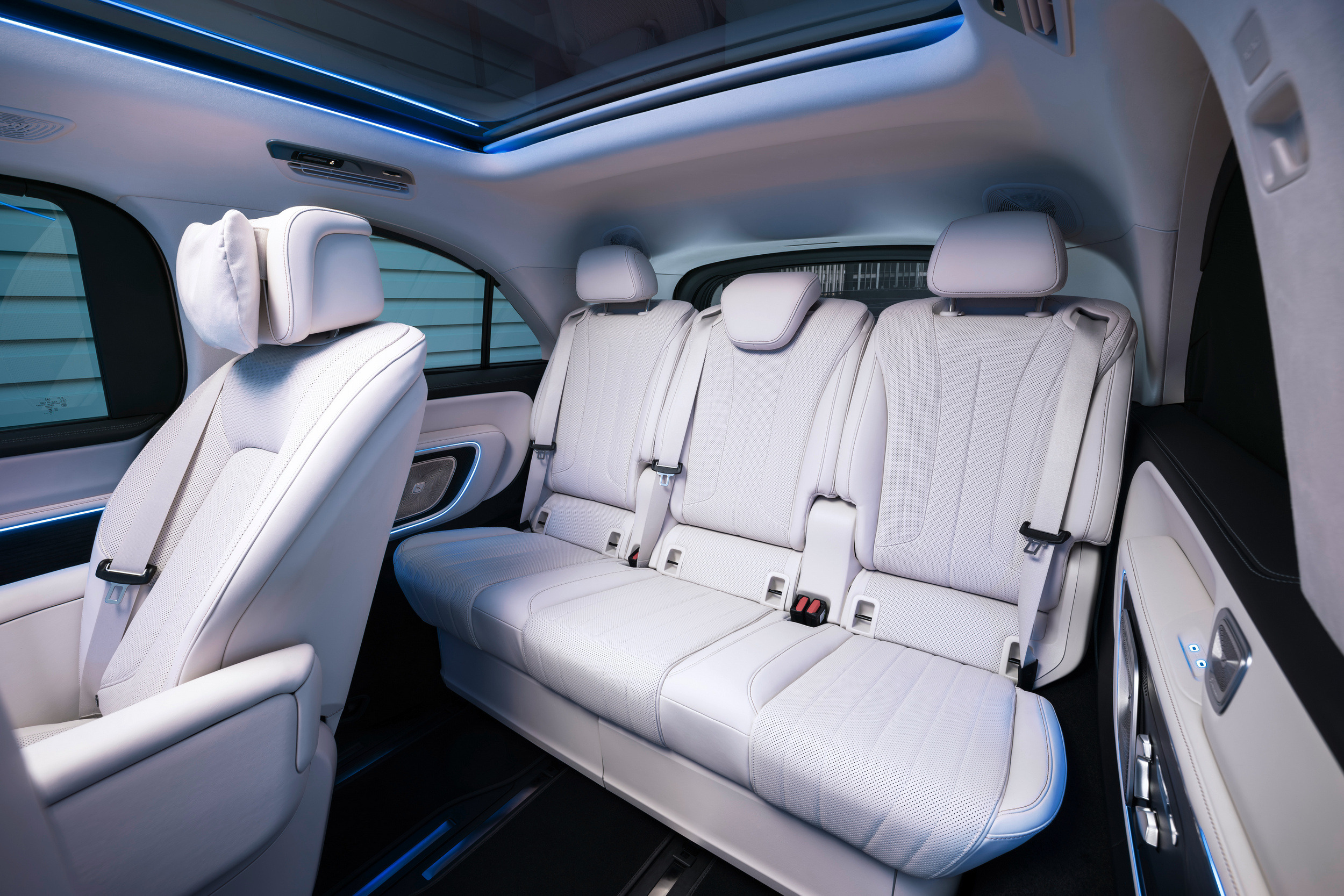 2027 Mercedes VLE 310 67